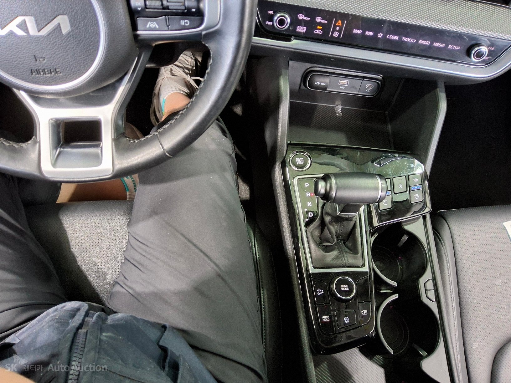 2022 - kia sportage