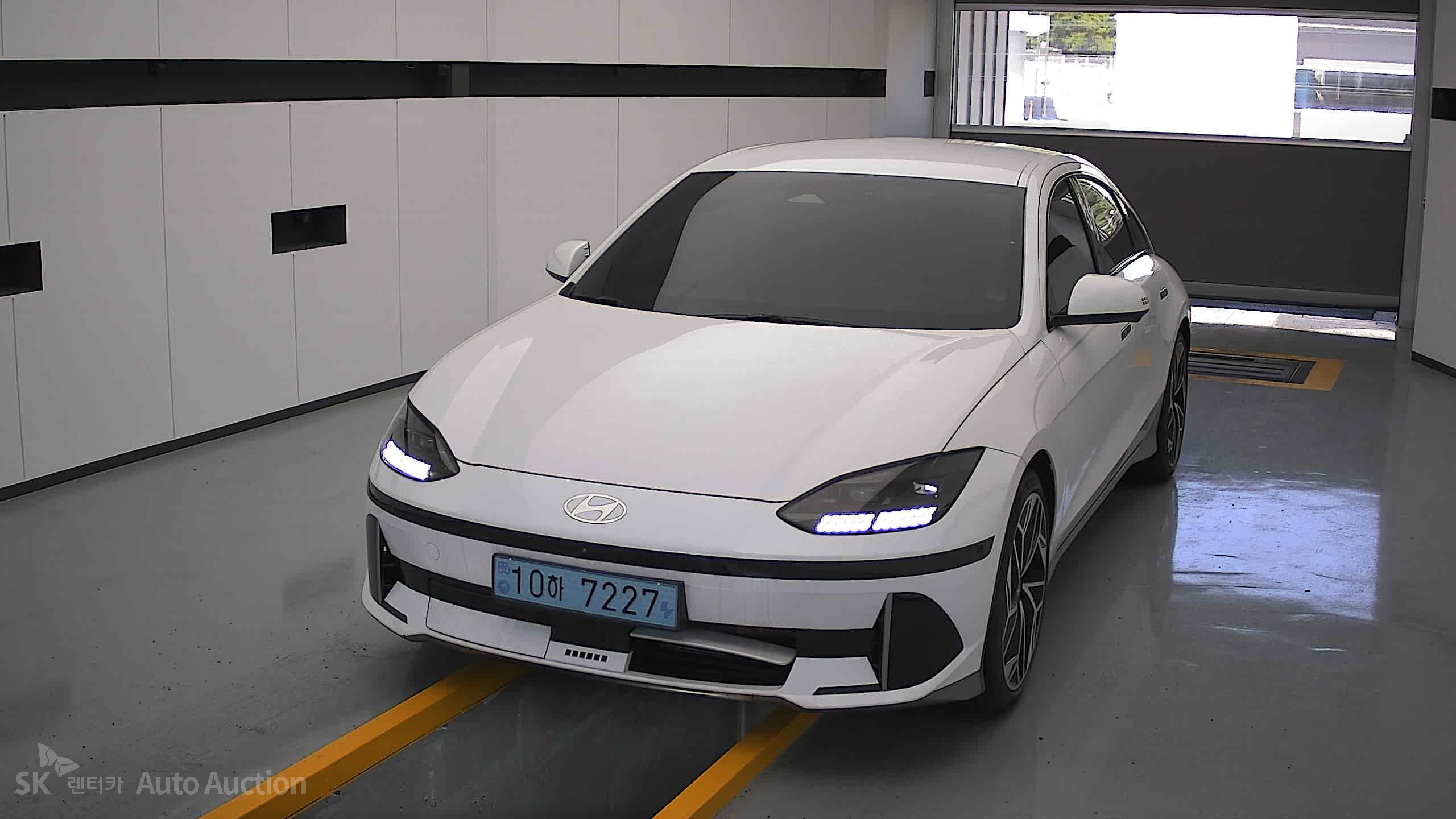 2023 - hyundai ioniq