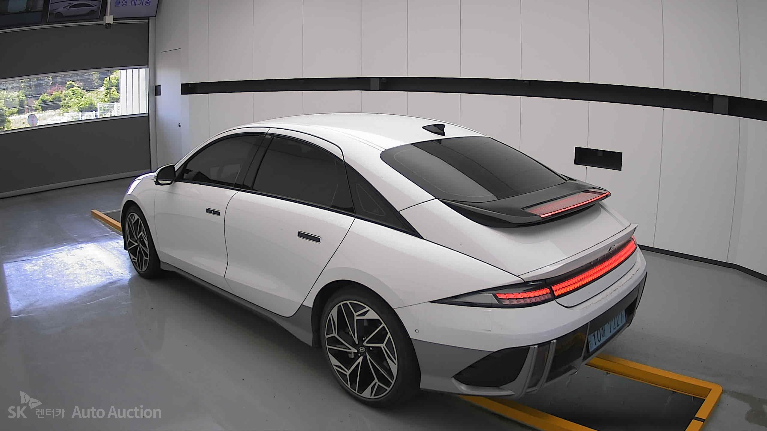 2023 - hyundai ioniq