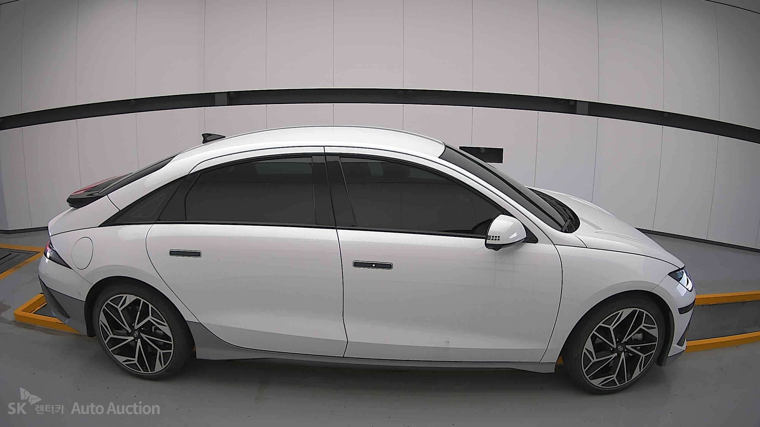 2023 - hyundai ioniq
