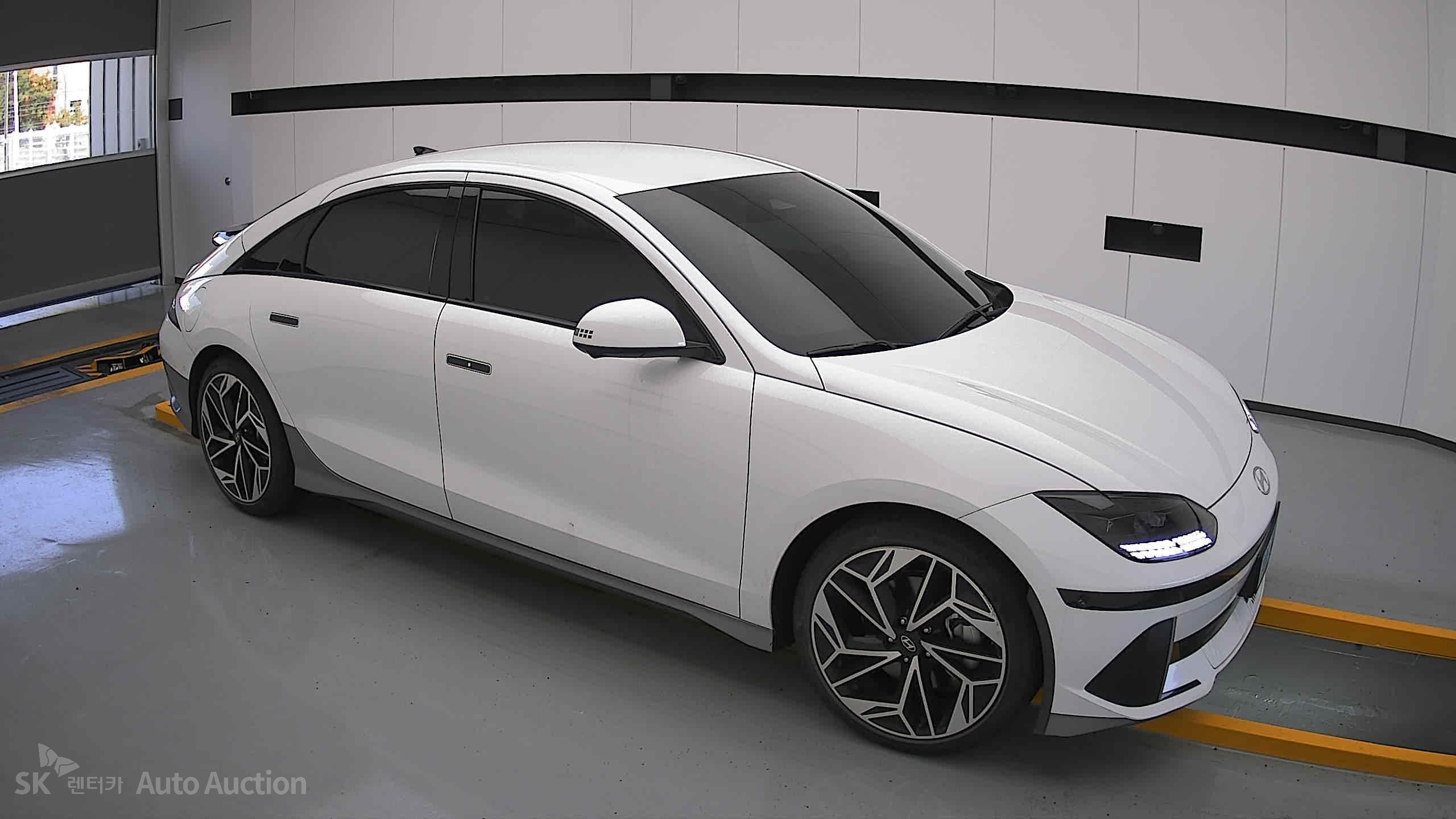 2023 - hyundai ioniq