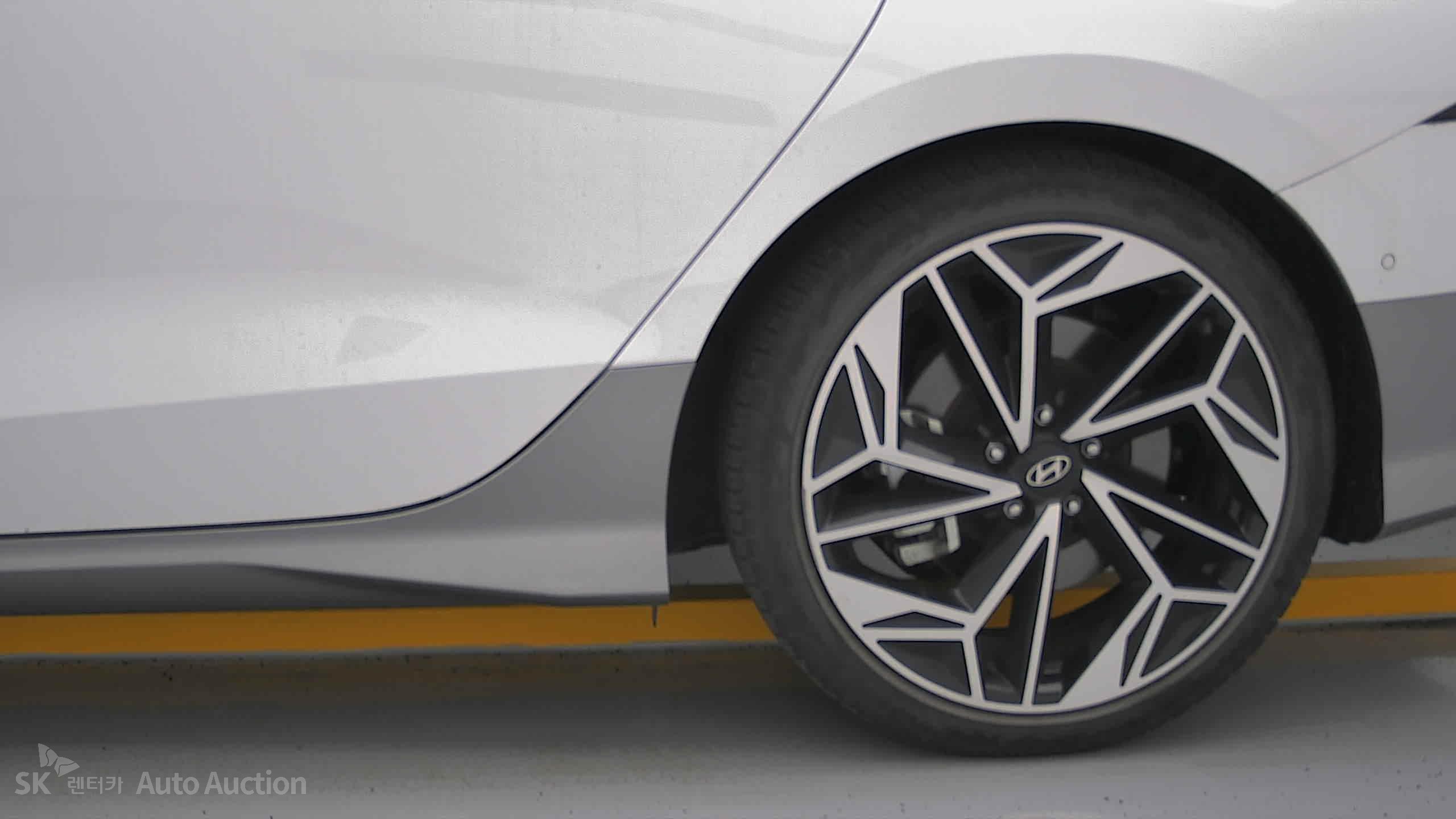 2023 - hyundai ioniq