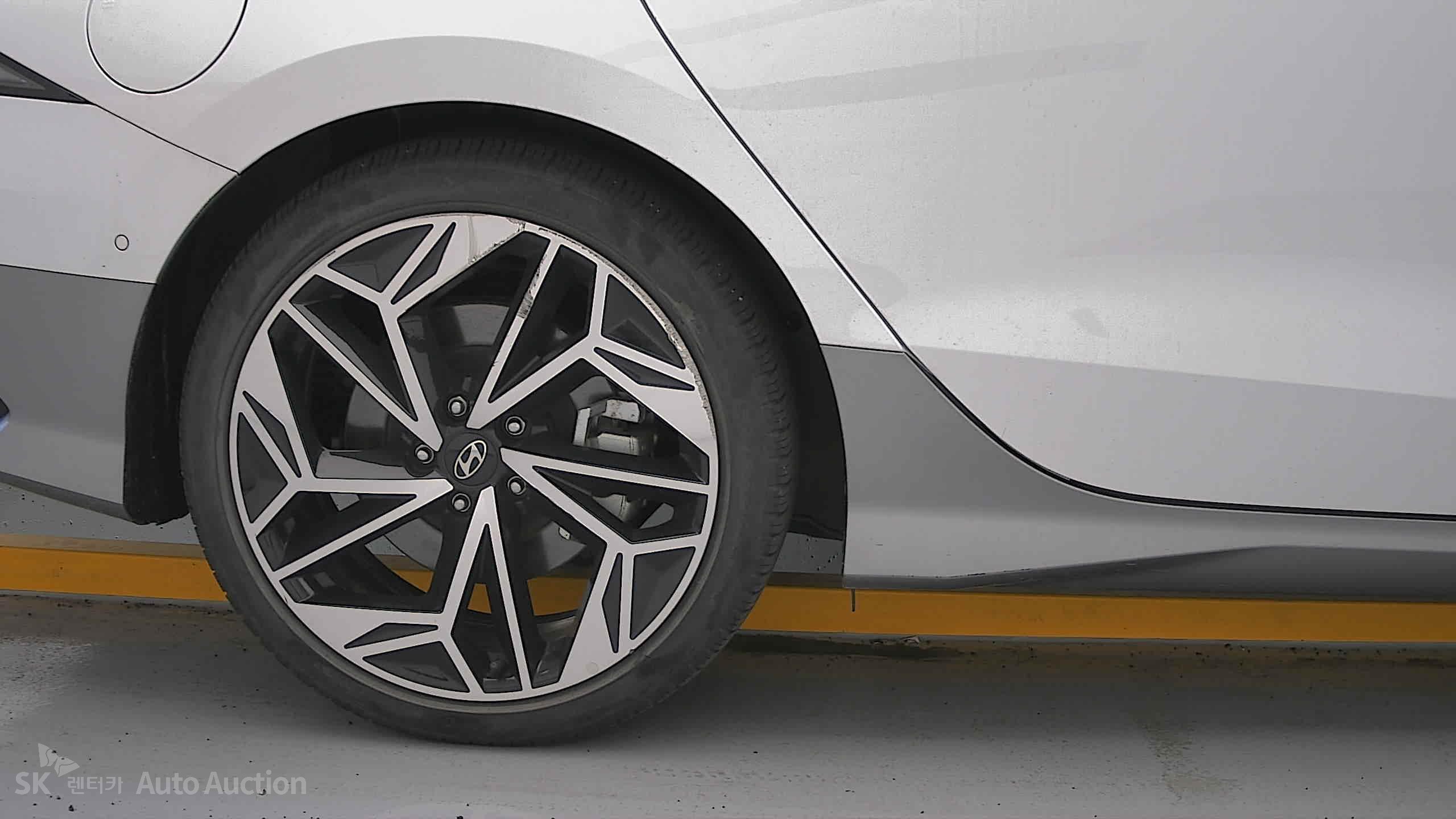 2023 - hyundai ioniq