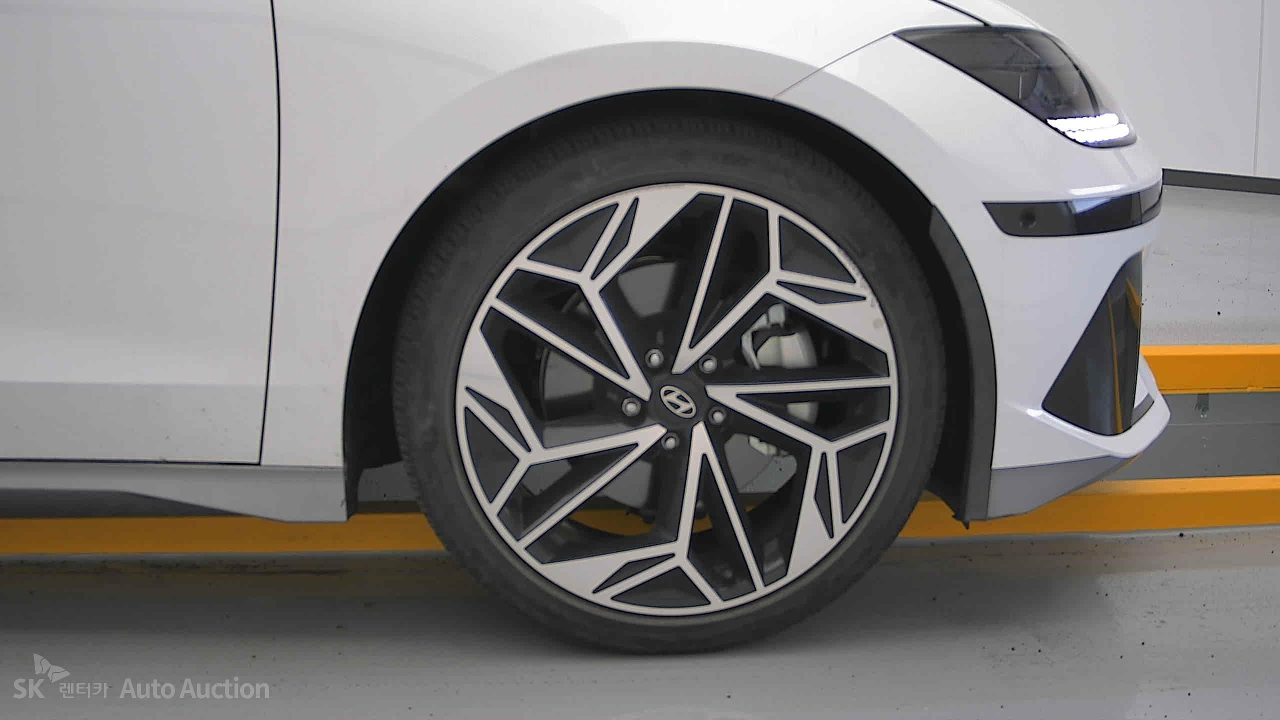 2023 - hyundai ioniq