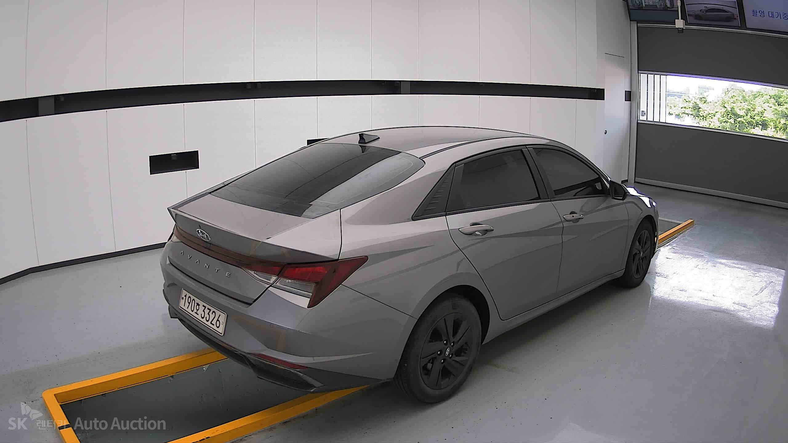 2022 - hyundai avante