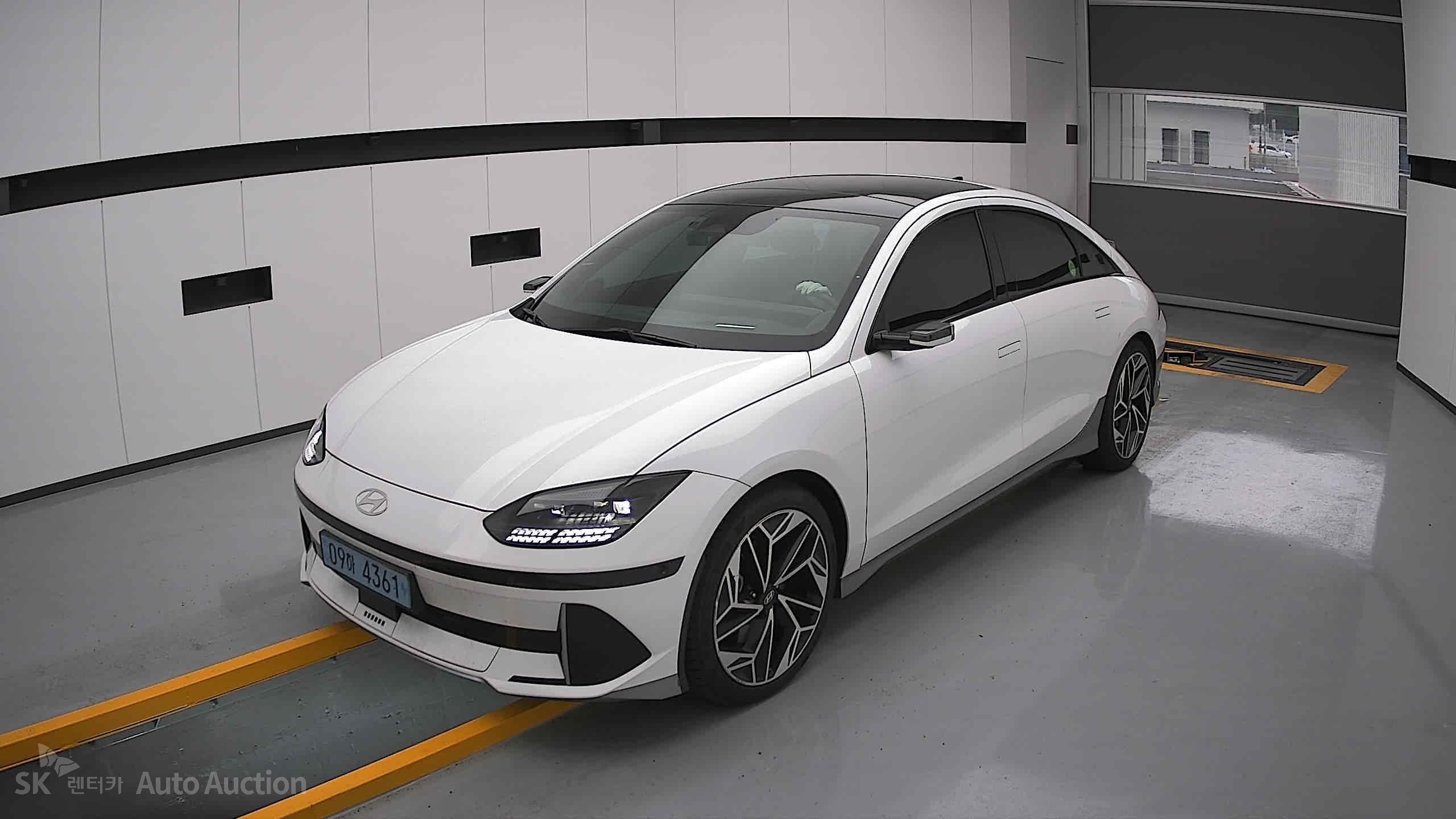 2023 - hyundai ioniq