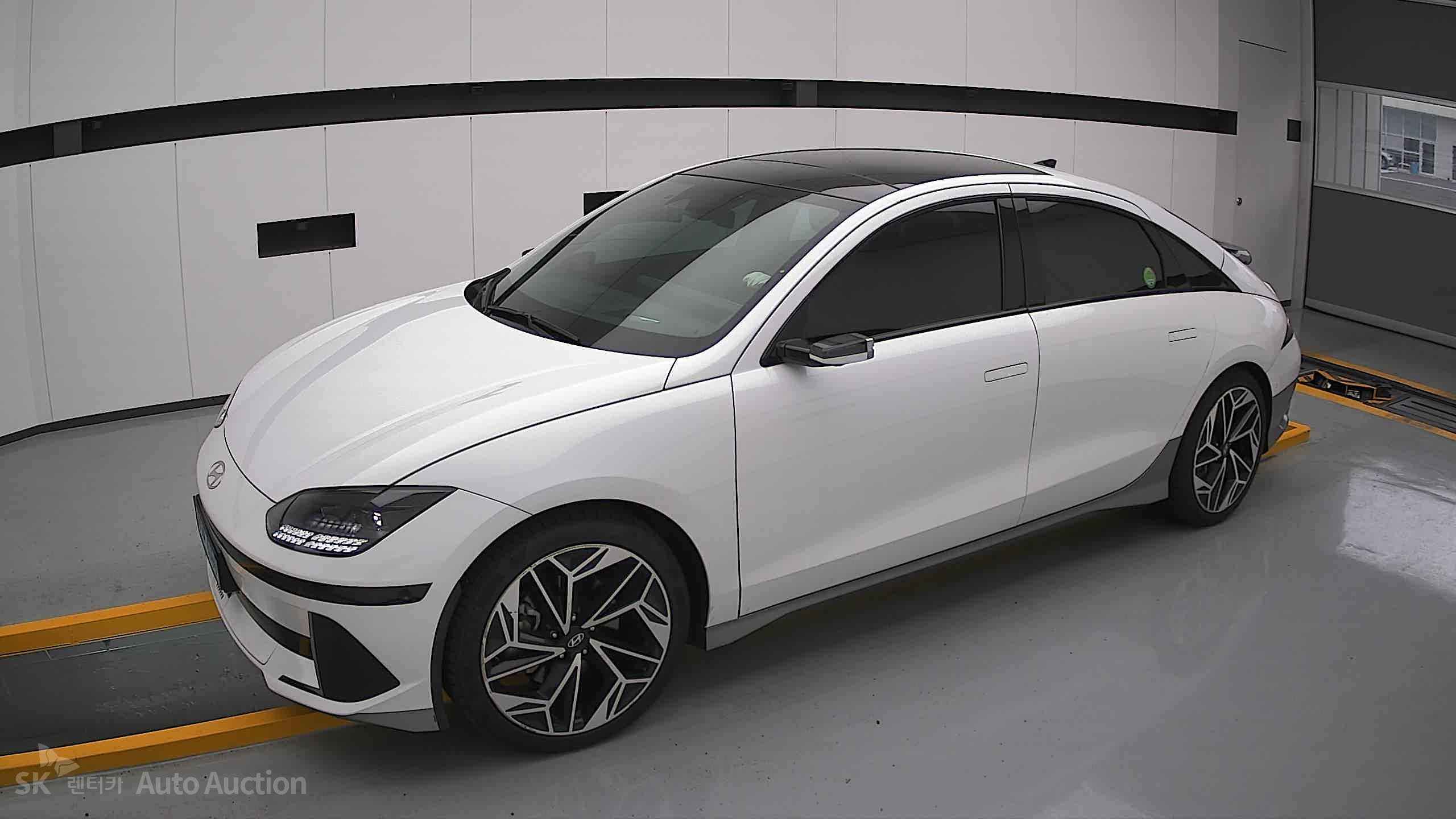 2023 - hyundai ioniq