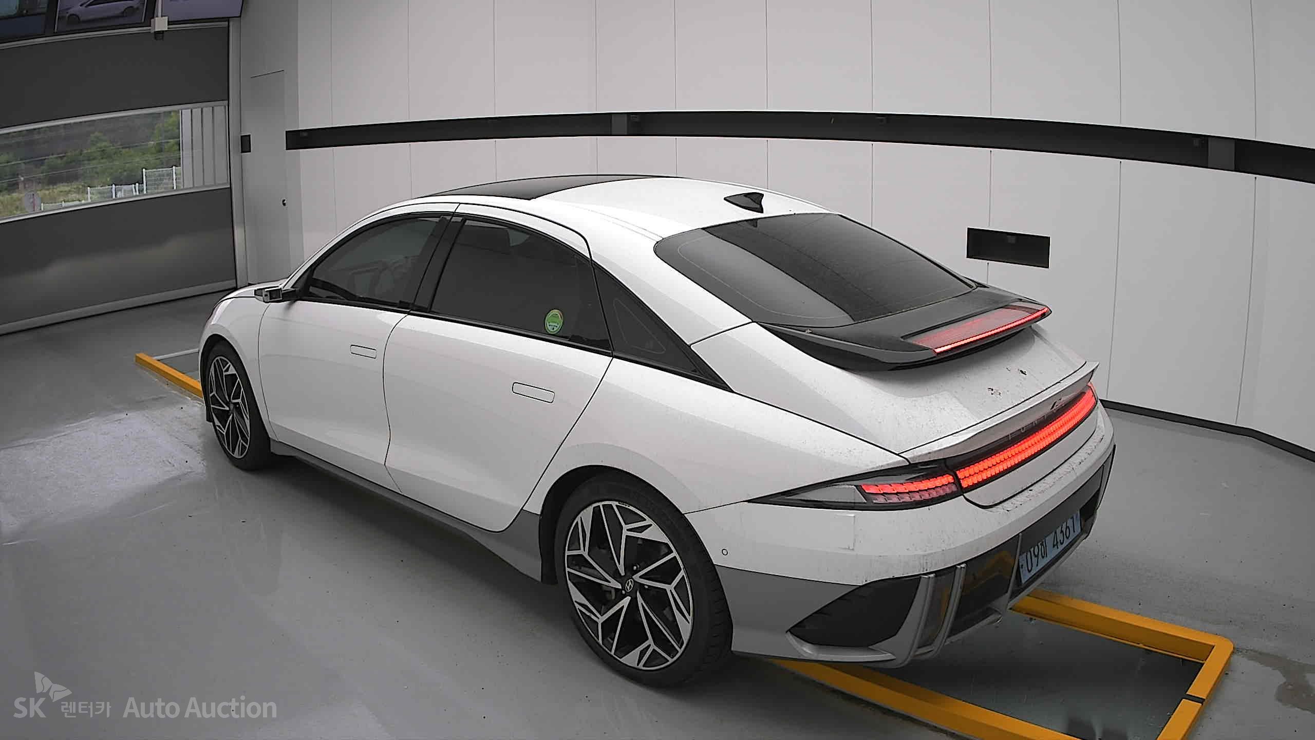 2023 - hyundai ioniq