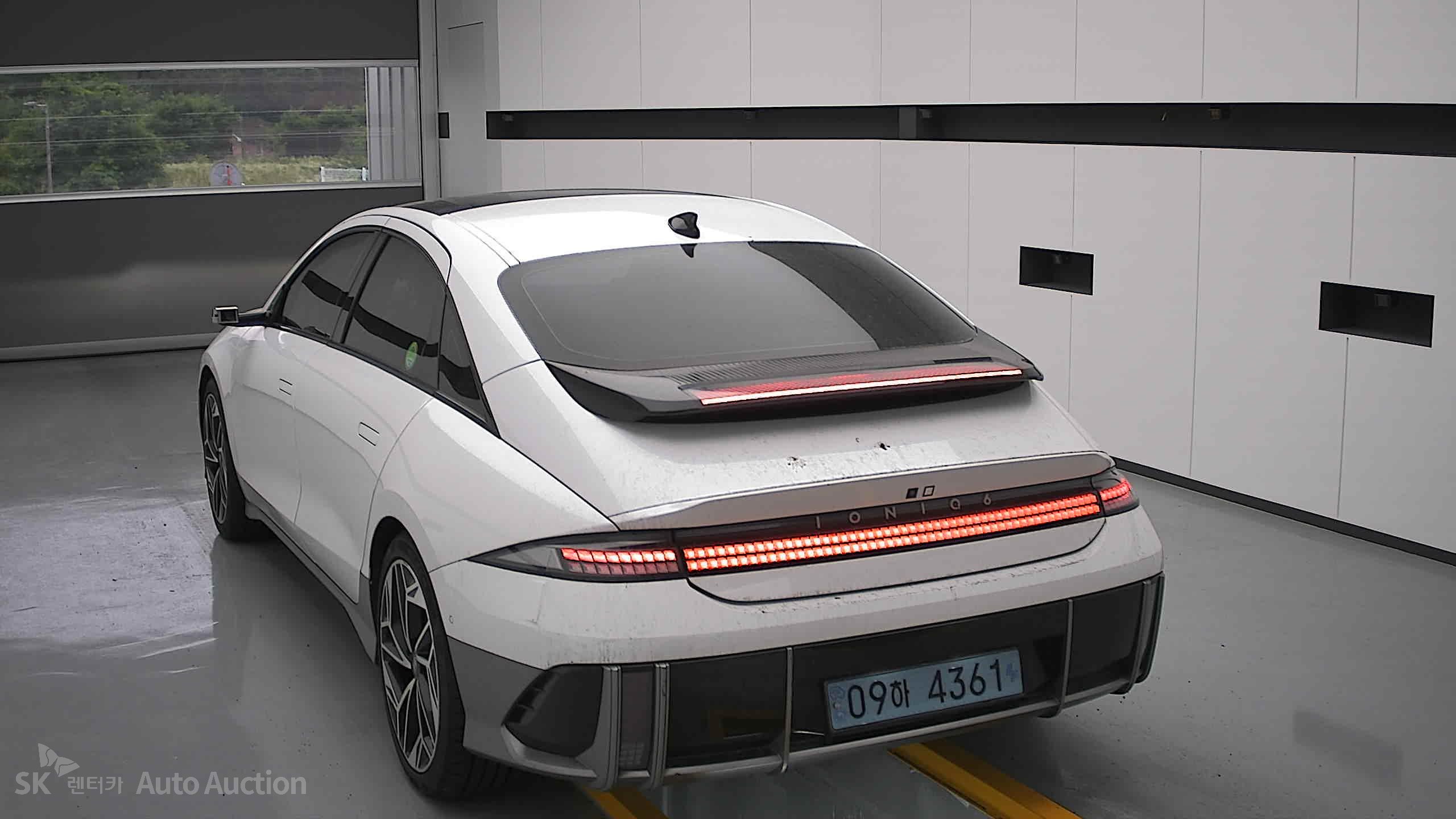 2023 - hyundai ioniq