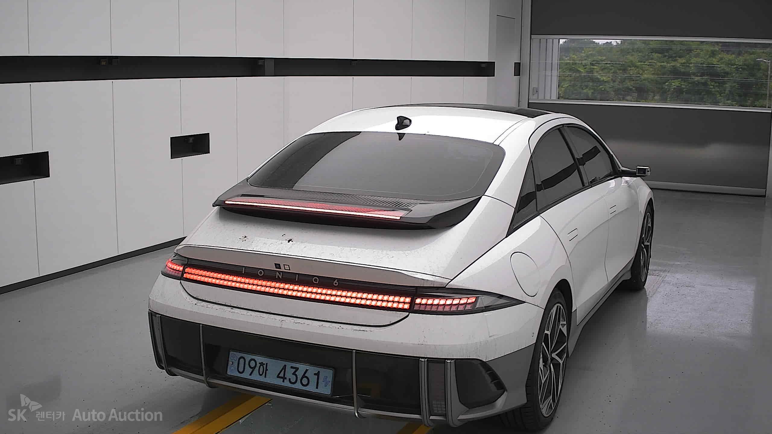 2023 - hyundai ioniq