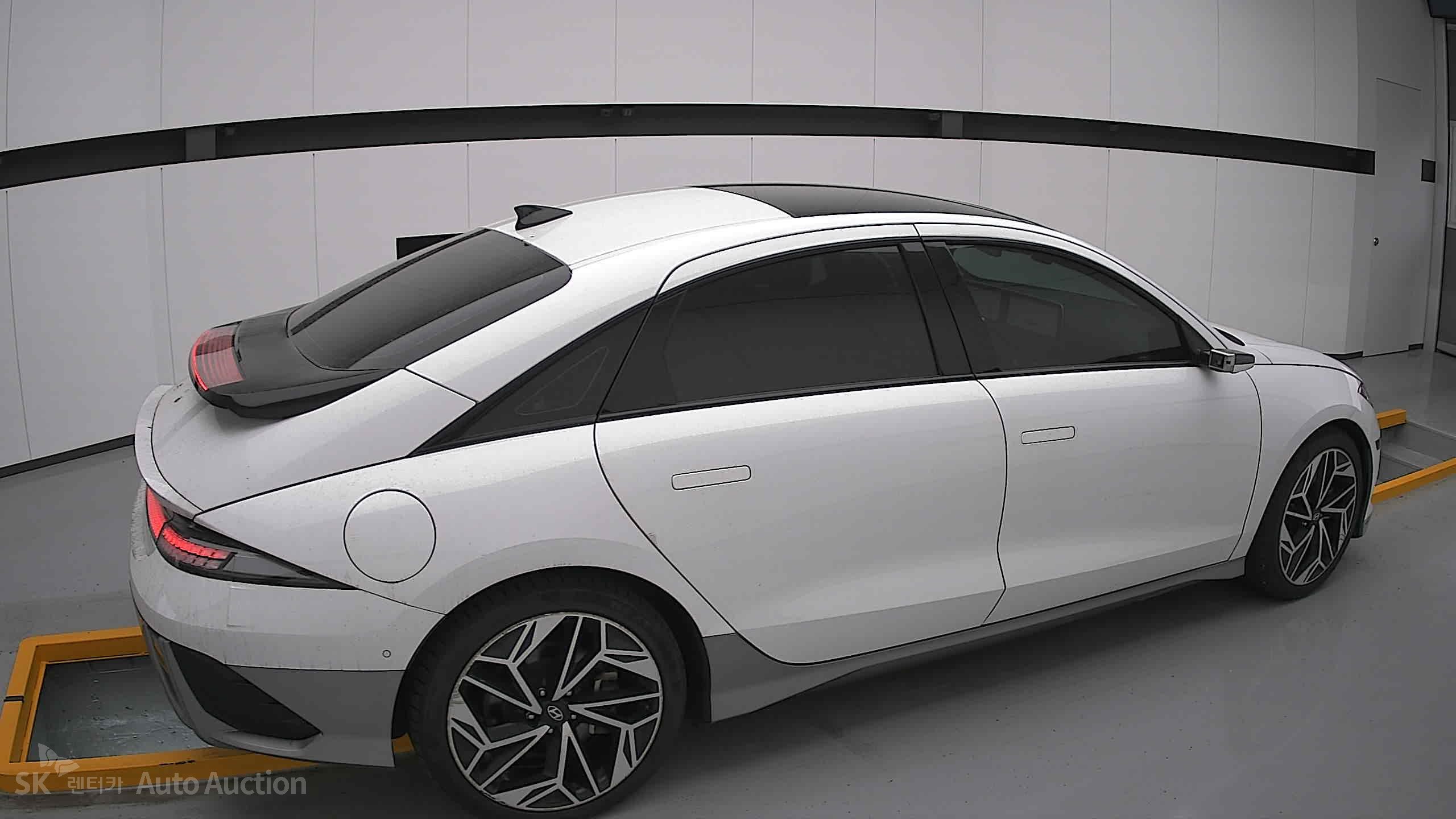 2023 - hyundai ioniq