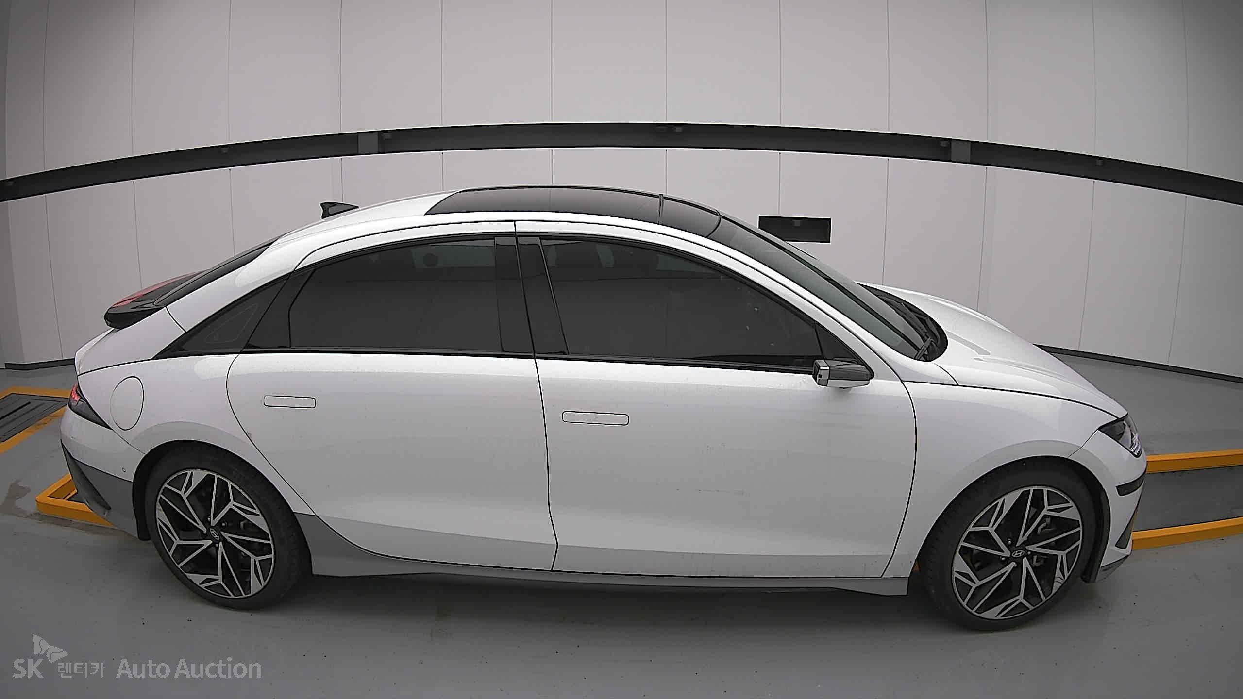 2023 - hyundai ioniq