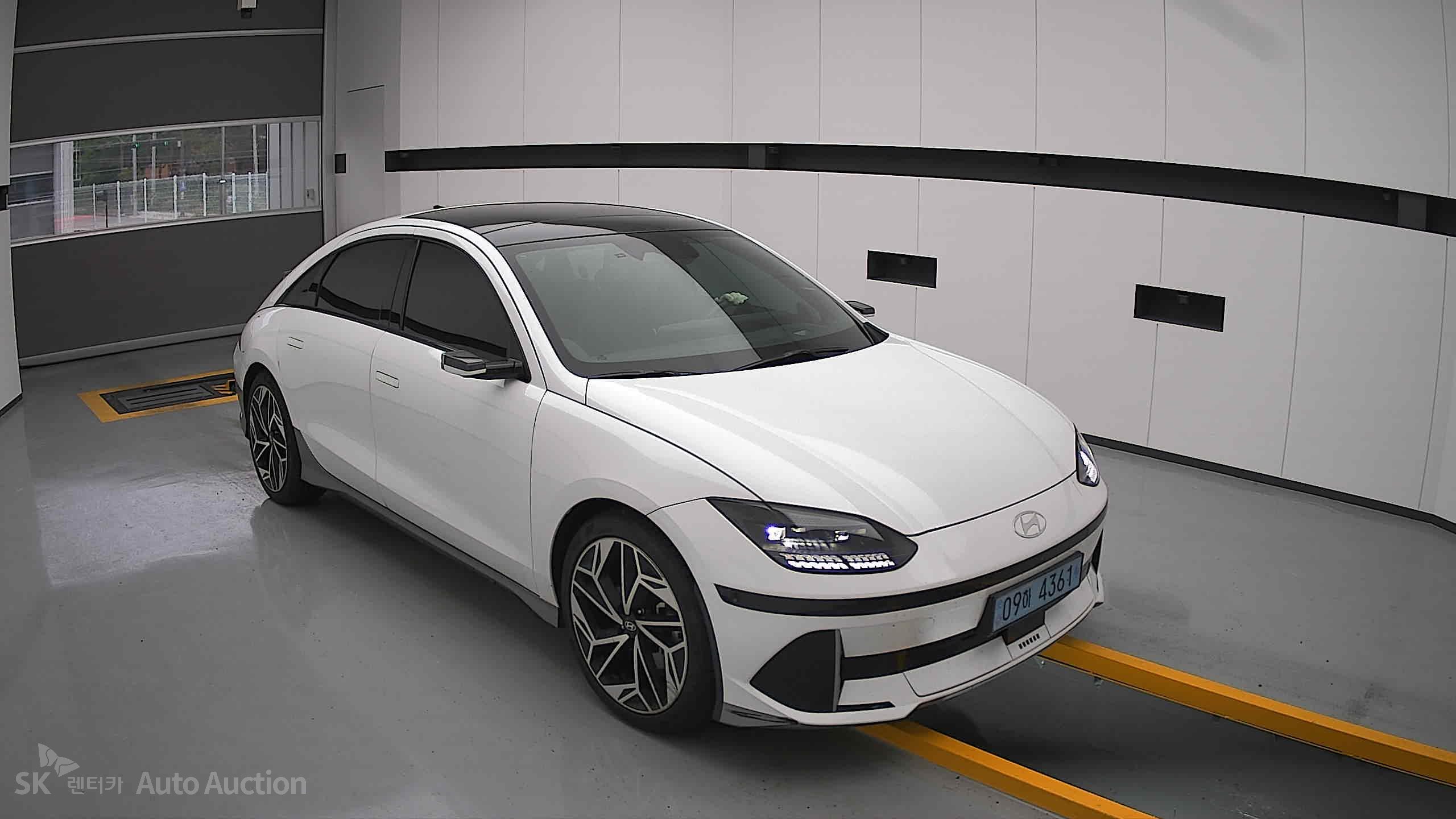 2023 - hyundai ioniq