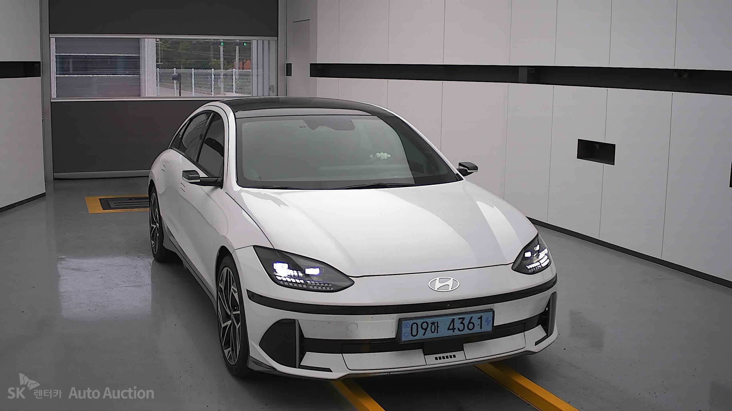 2023 - hyundai ioniq