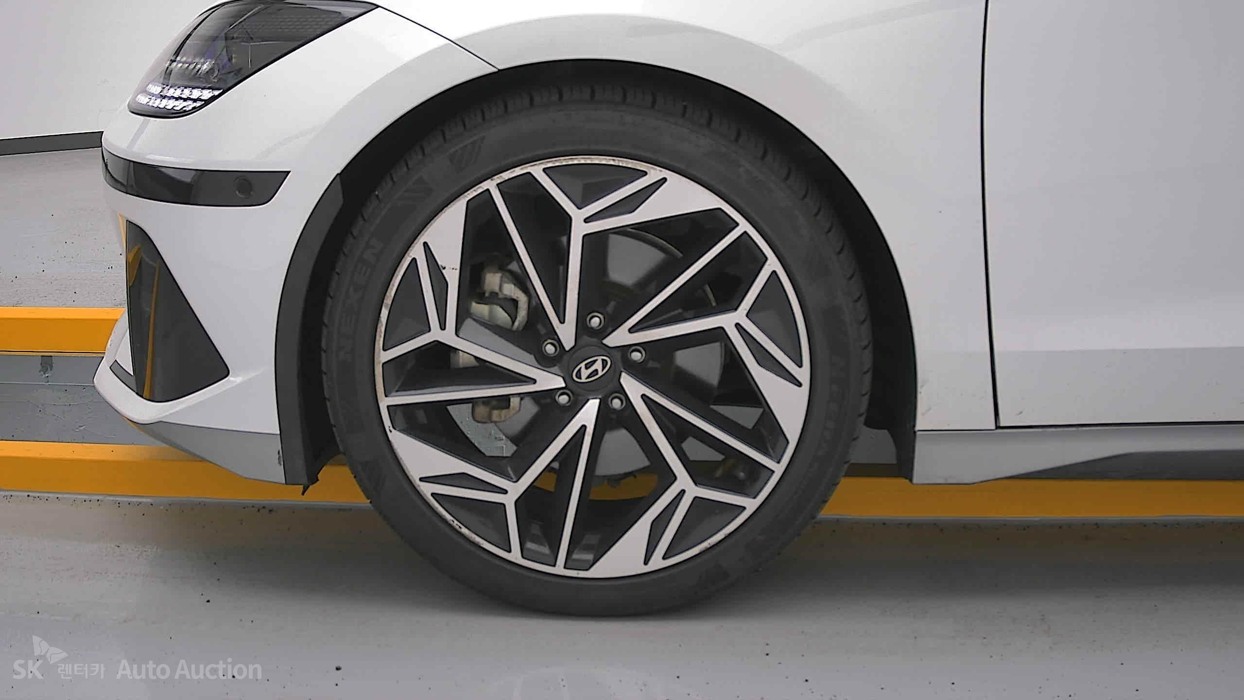 2023 - hyundai ioniq