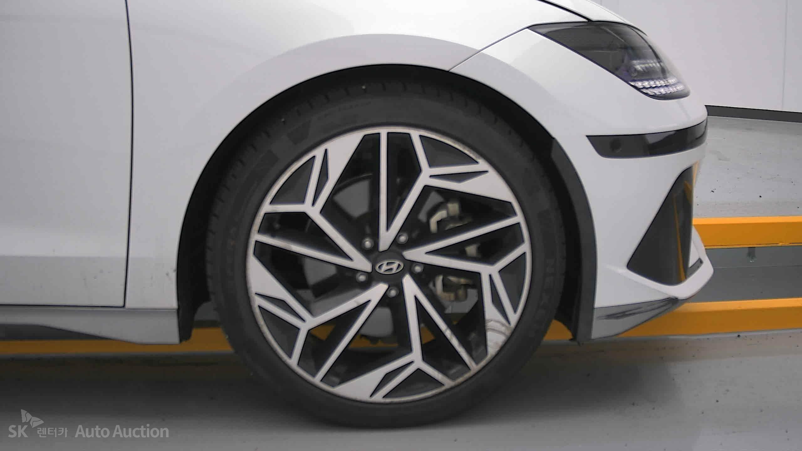 2023 - hyundai ioniq