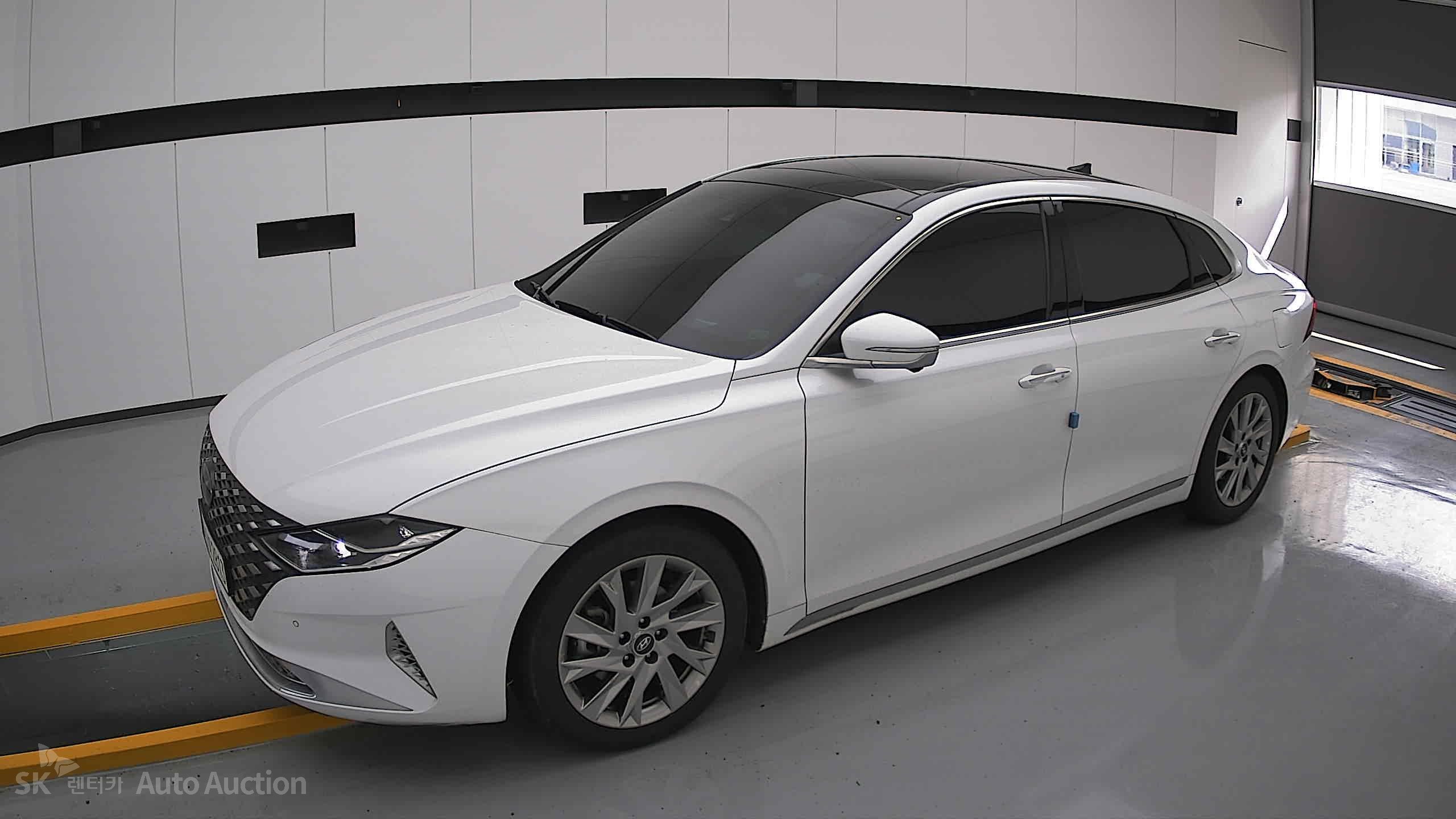2022 - hyundai grandeur