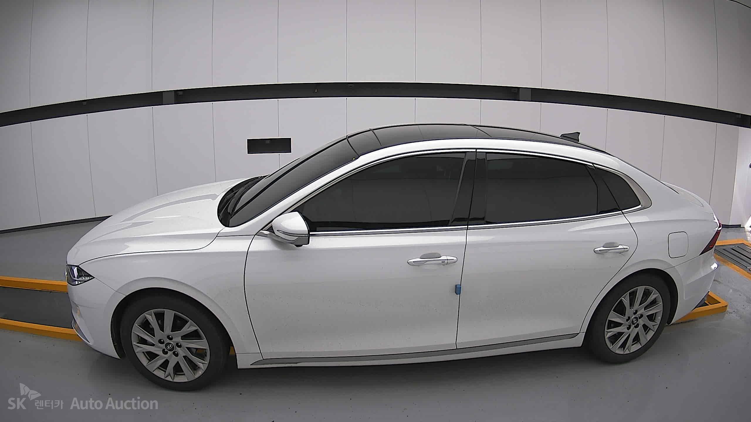 2022 - hyundai grandeur