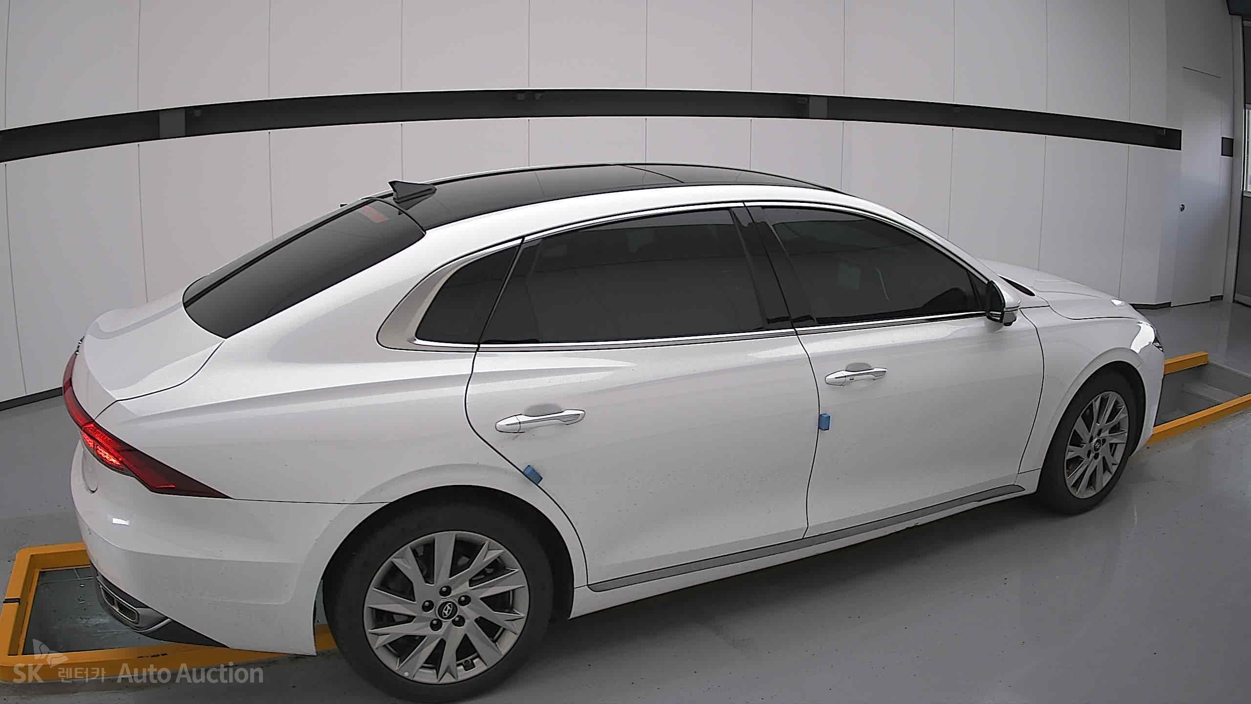 2022 - hyundai grandeur
