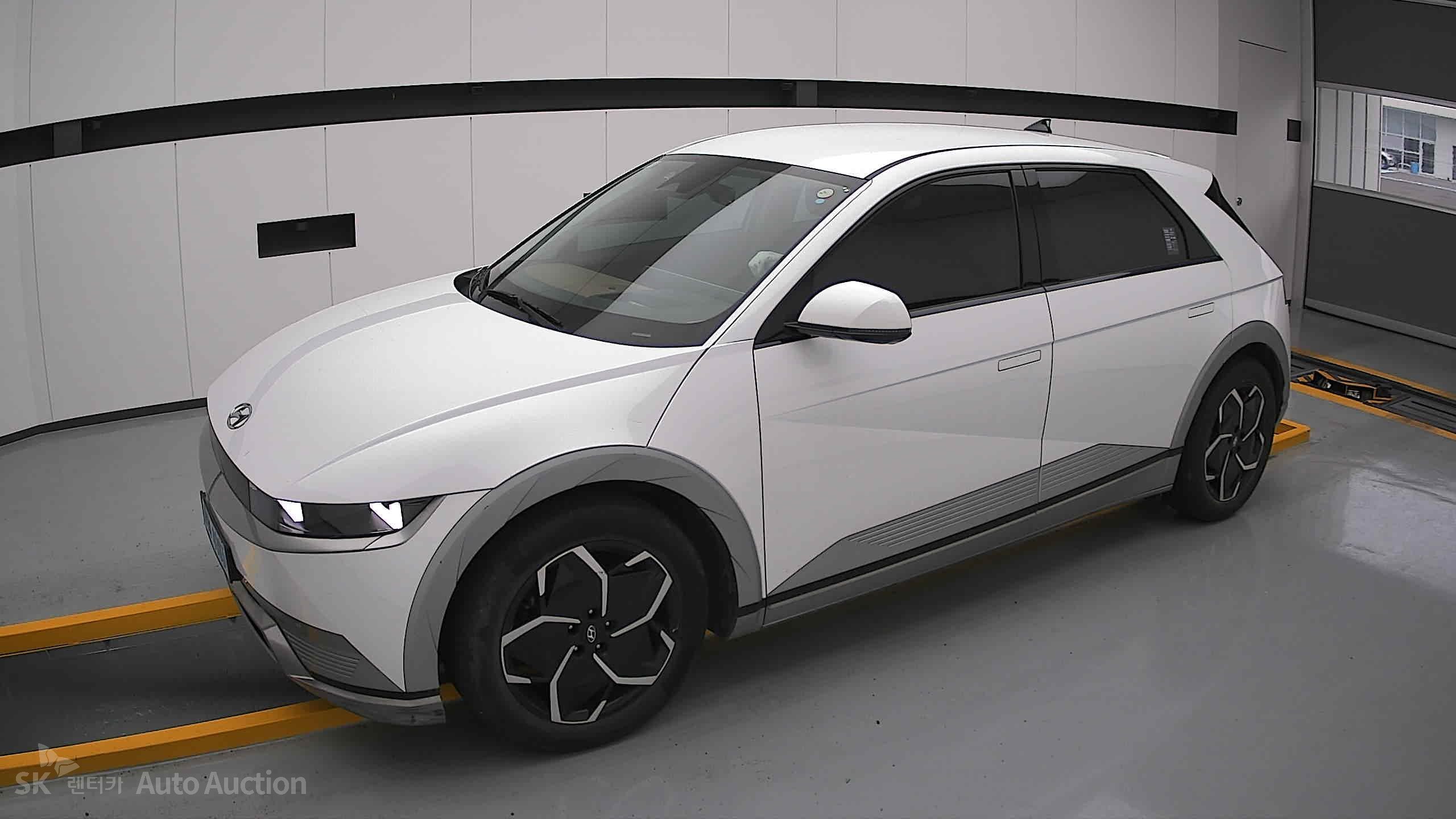 2023 - hyundai ioniq