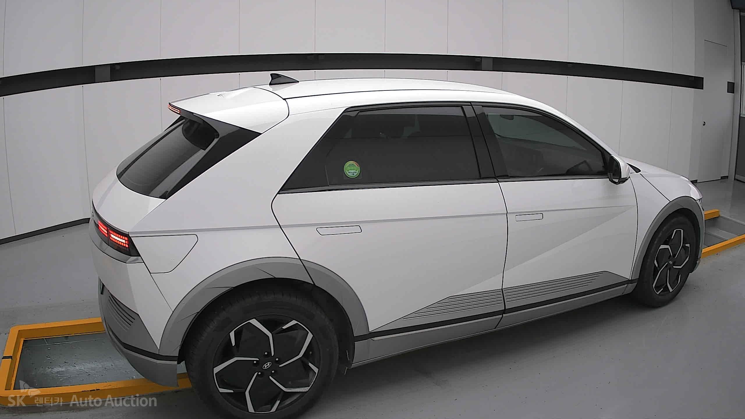 2023 - hyundai ioniq
