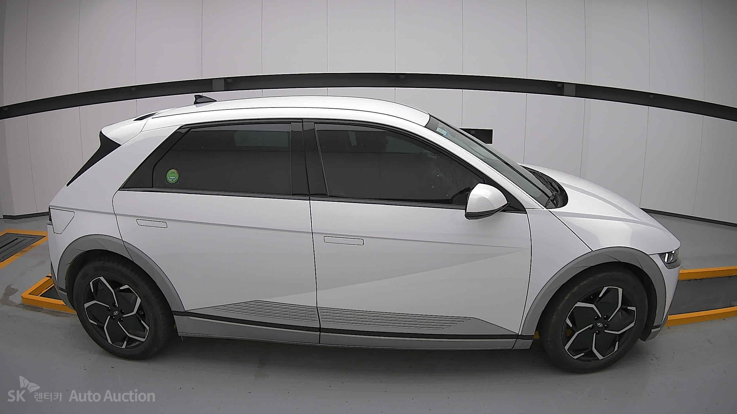 2023 - hyundai ioniq
