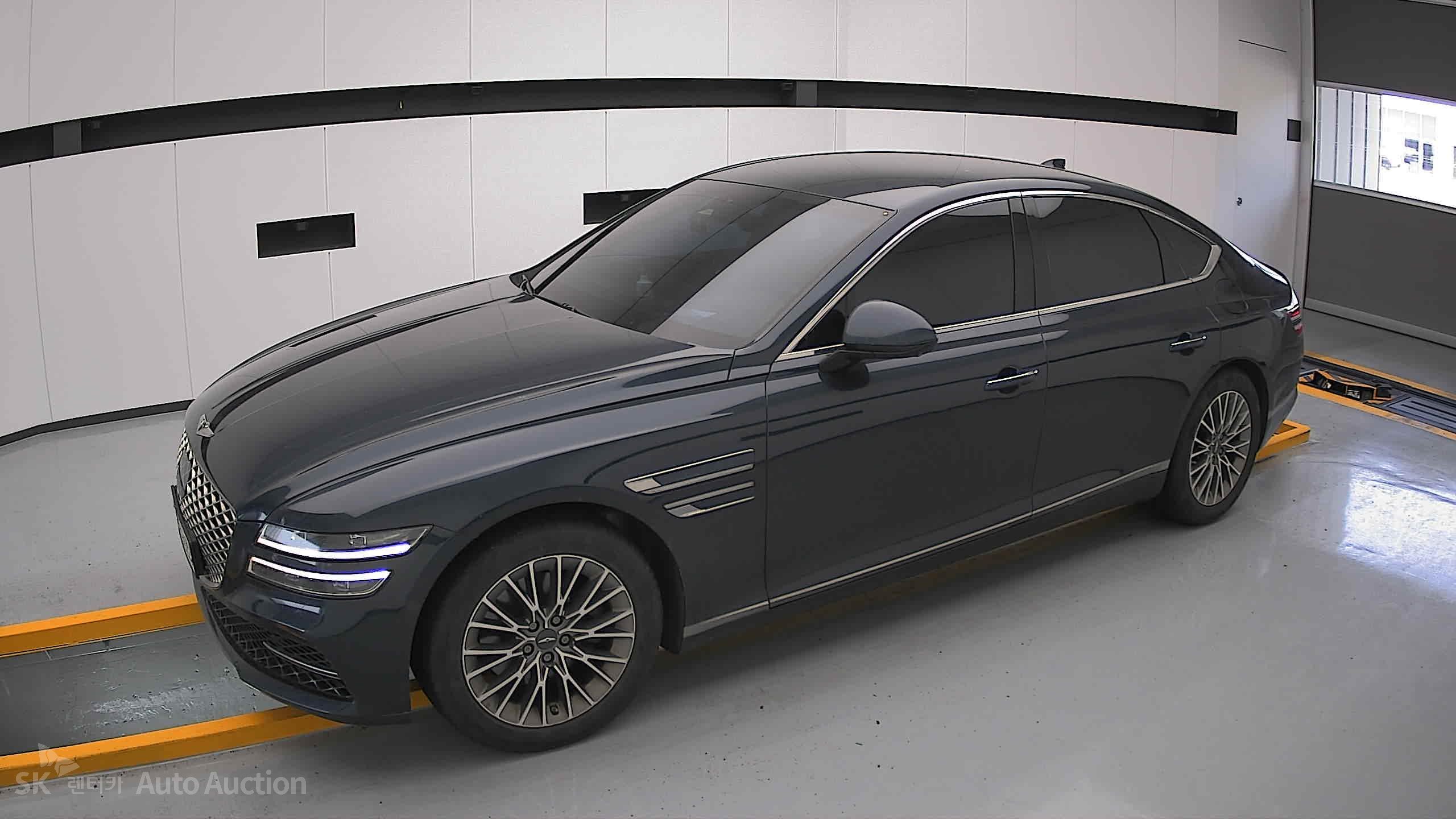 2021 - genesis g80