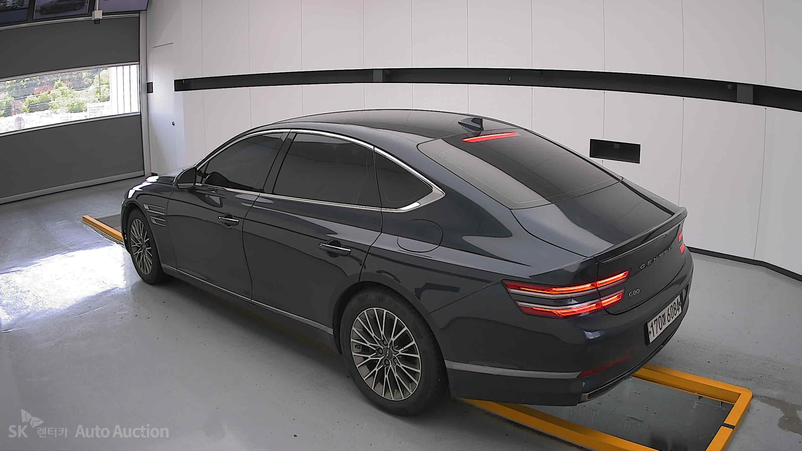 2021 - genesis g80
