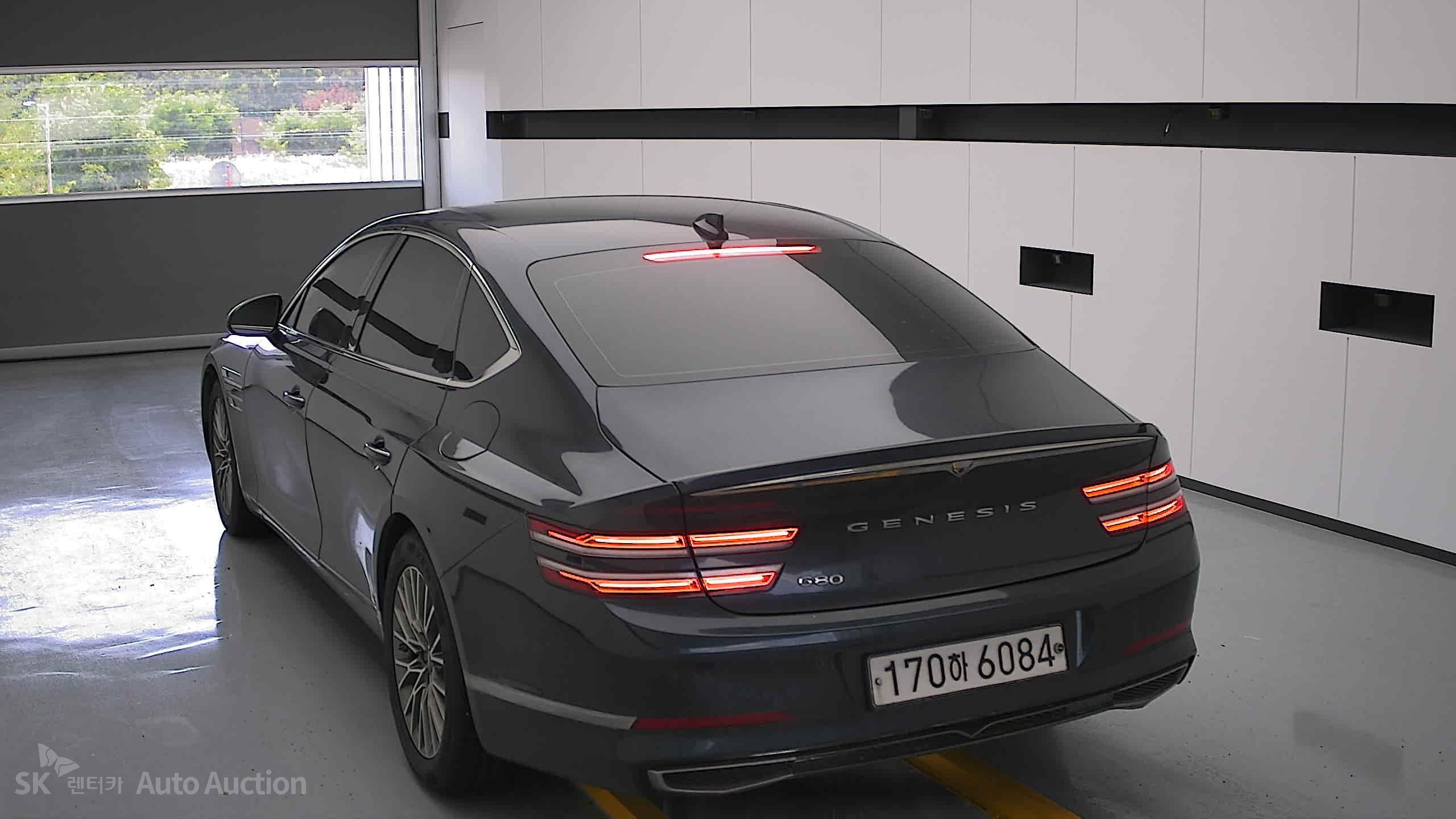 2021 - genesis g80