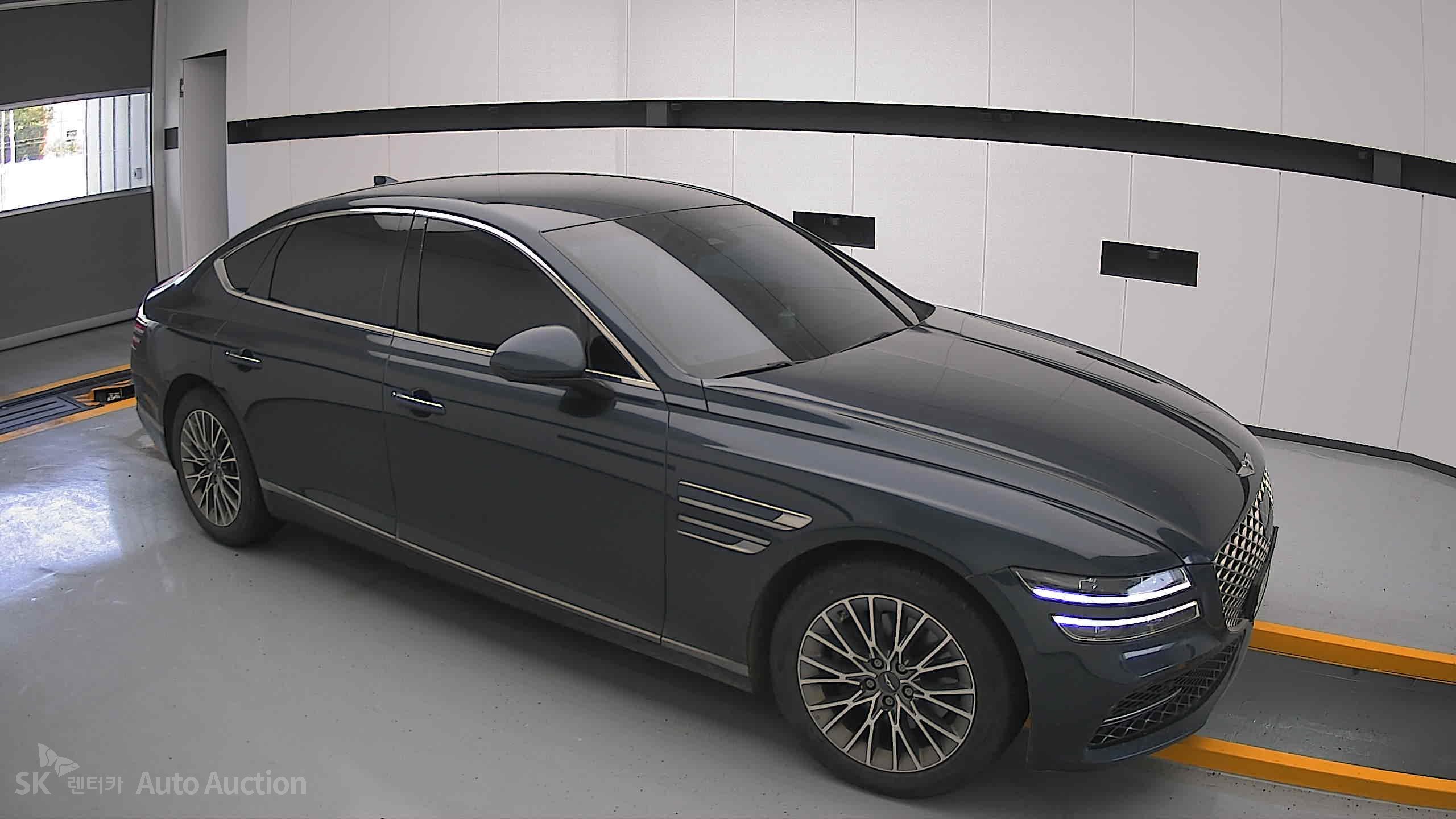 2021 - genesis g80