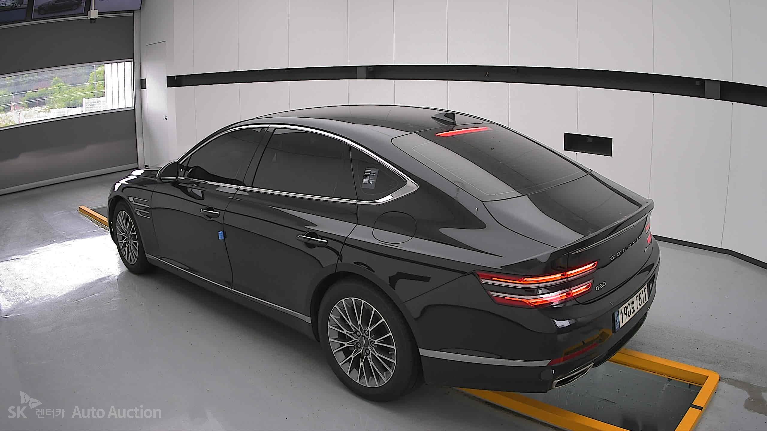 2022 - genesis g80