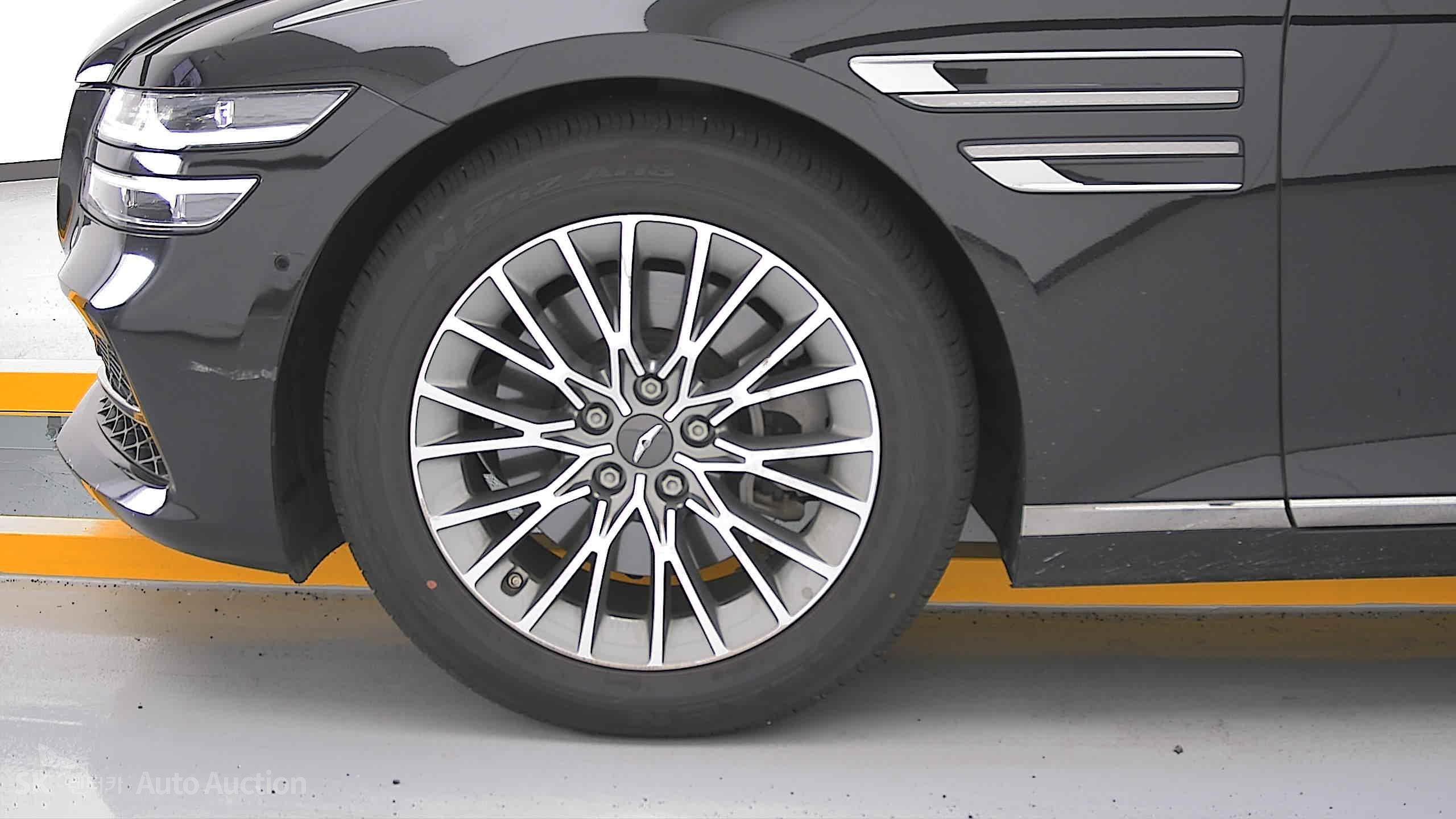 2022 - genesis g80