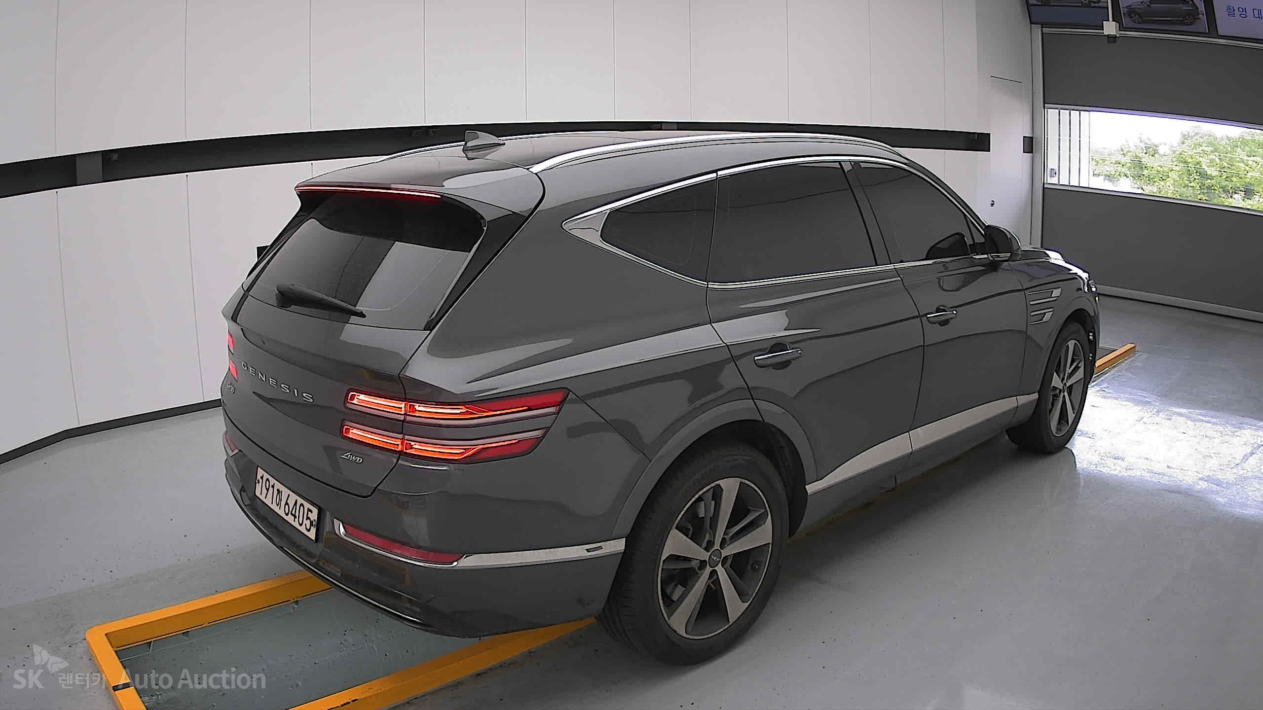 2022 - genesis gv80