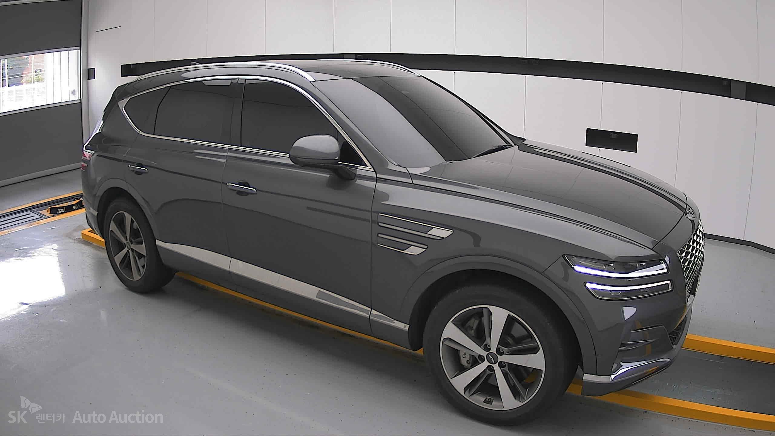 2022 - genesis gv80