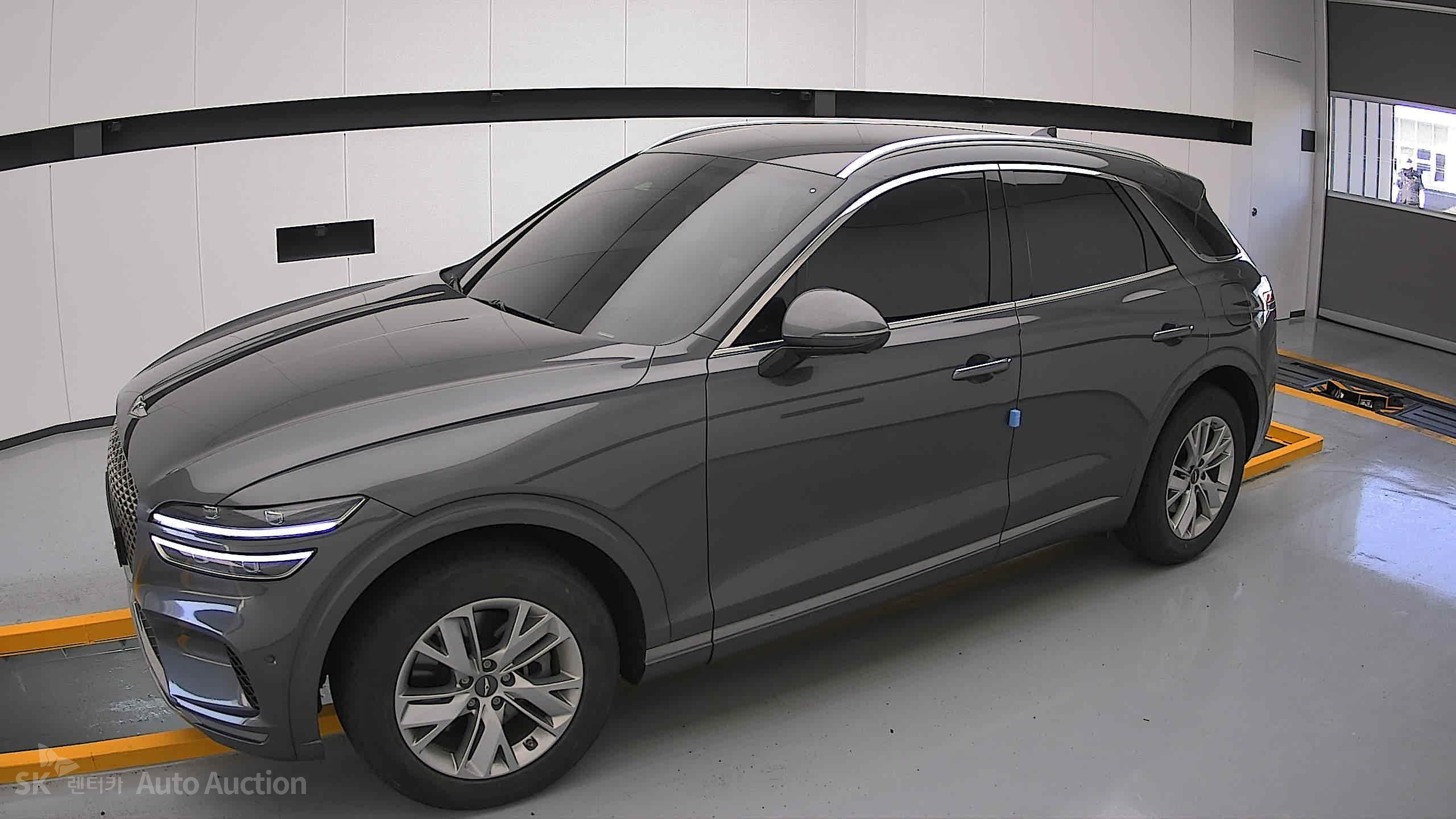 2021 - genesis gv70