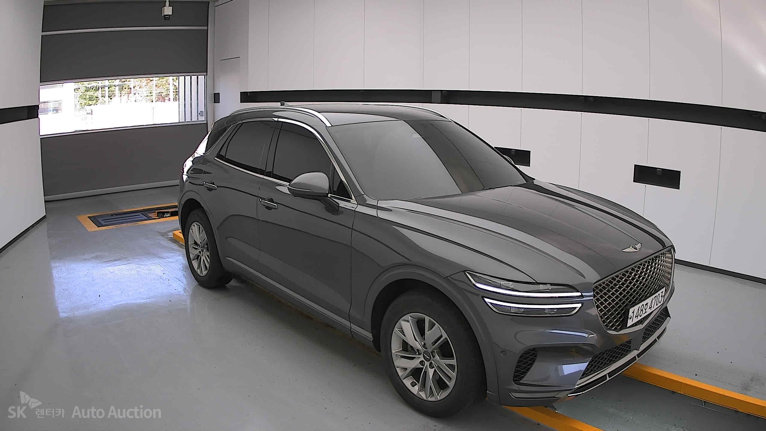 2021 - genesis gv70