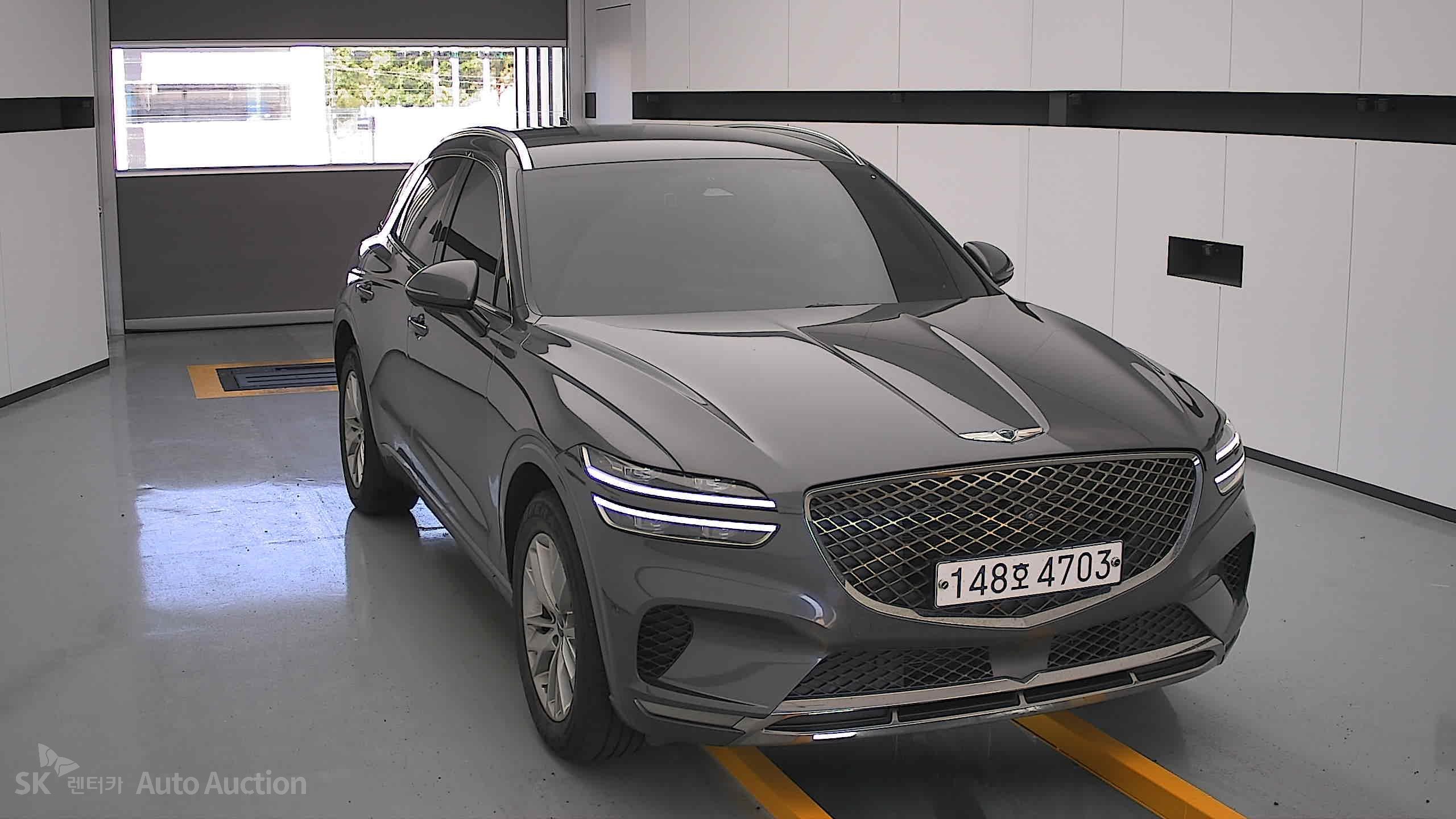 2021 - genesis gv70