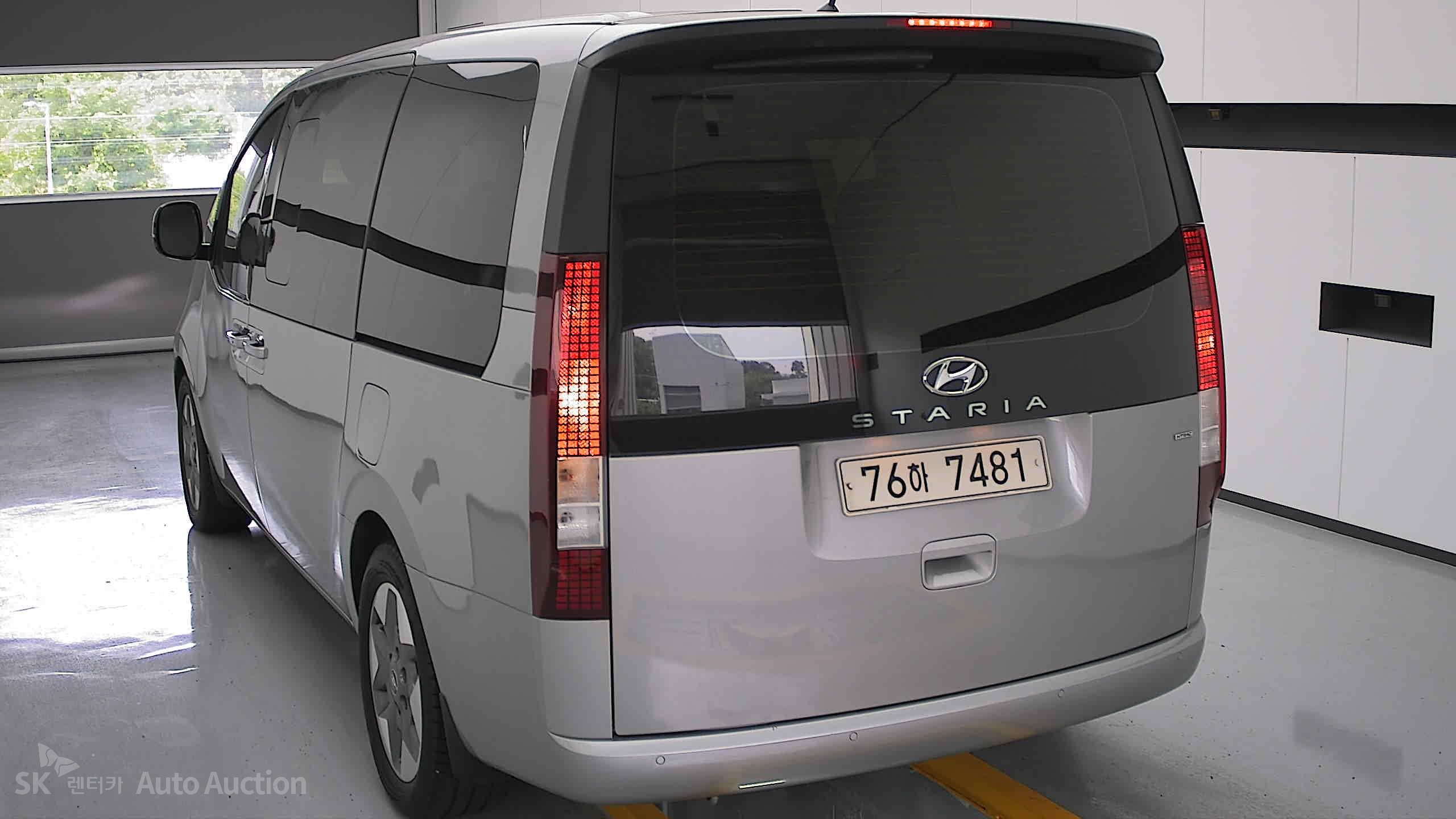 2022 - hyundai staria
