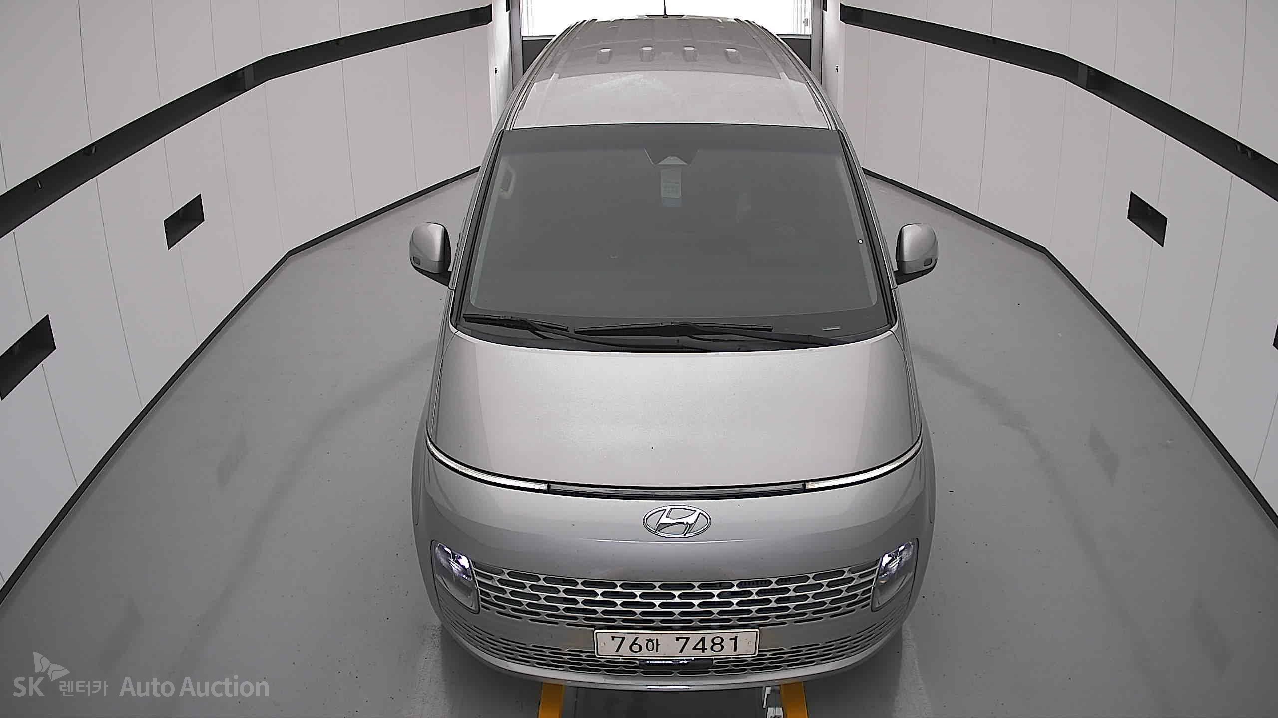 2022 - hyundai staria