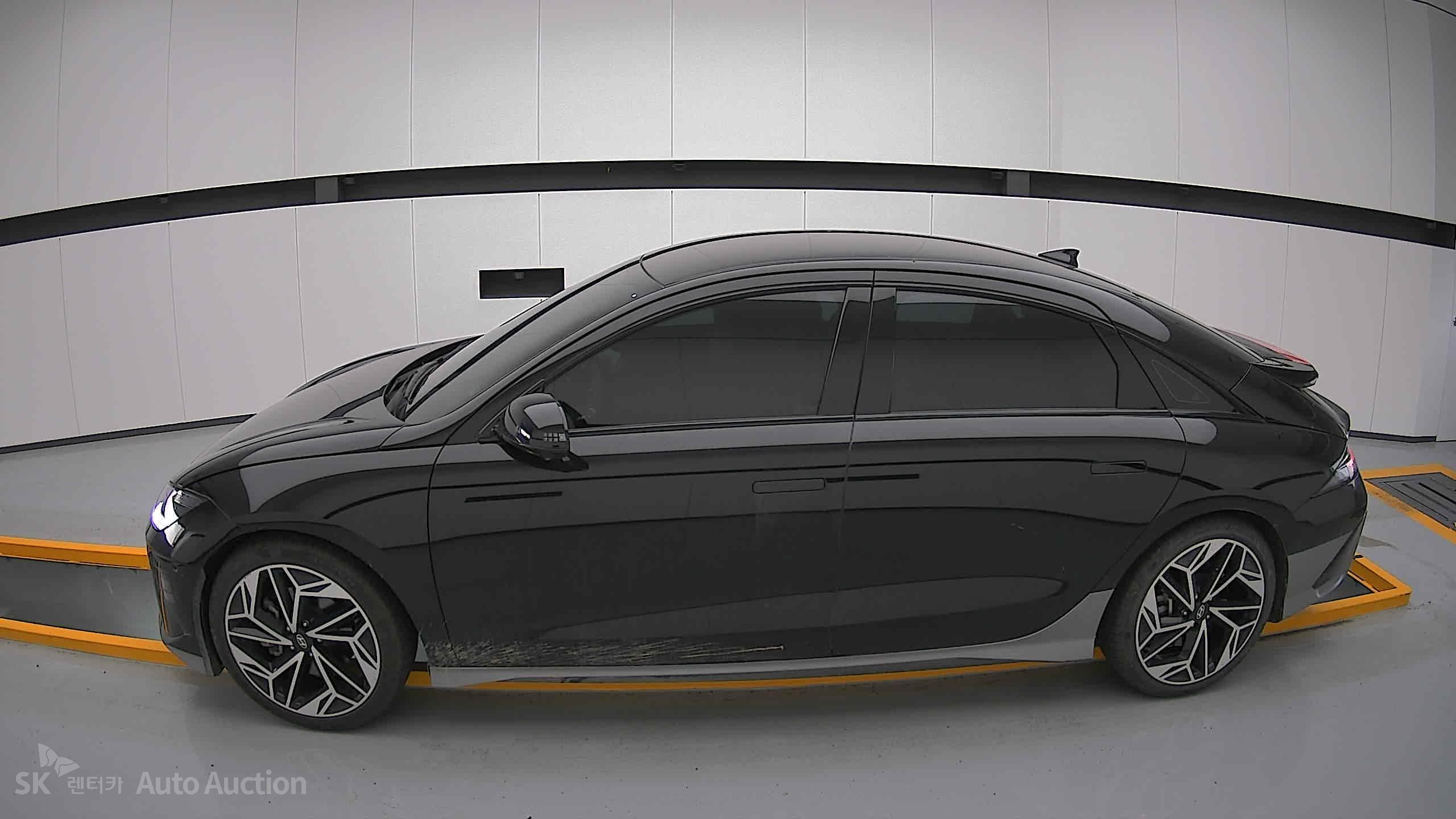 2023 - hyundai ioniq