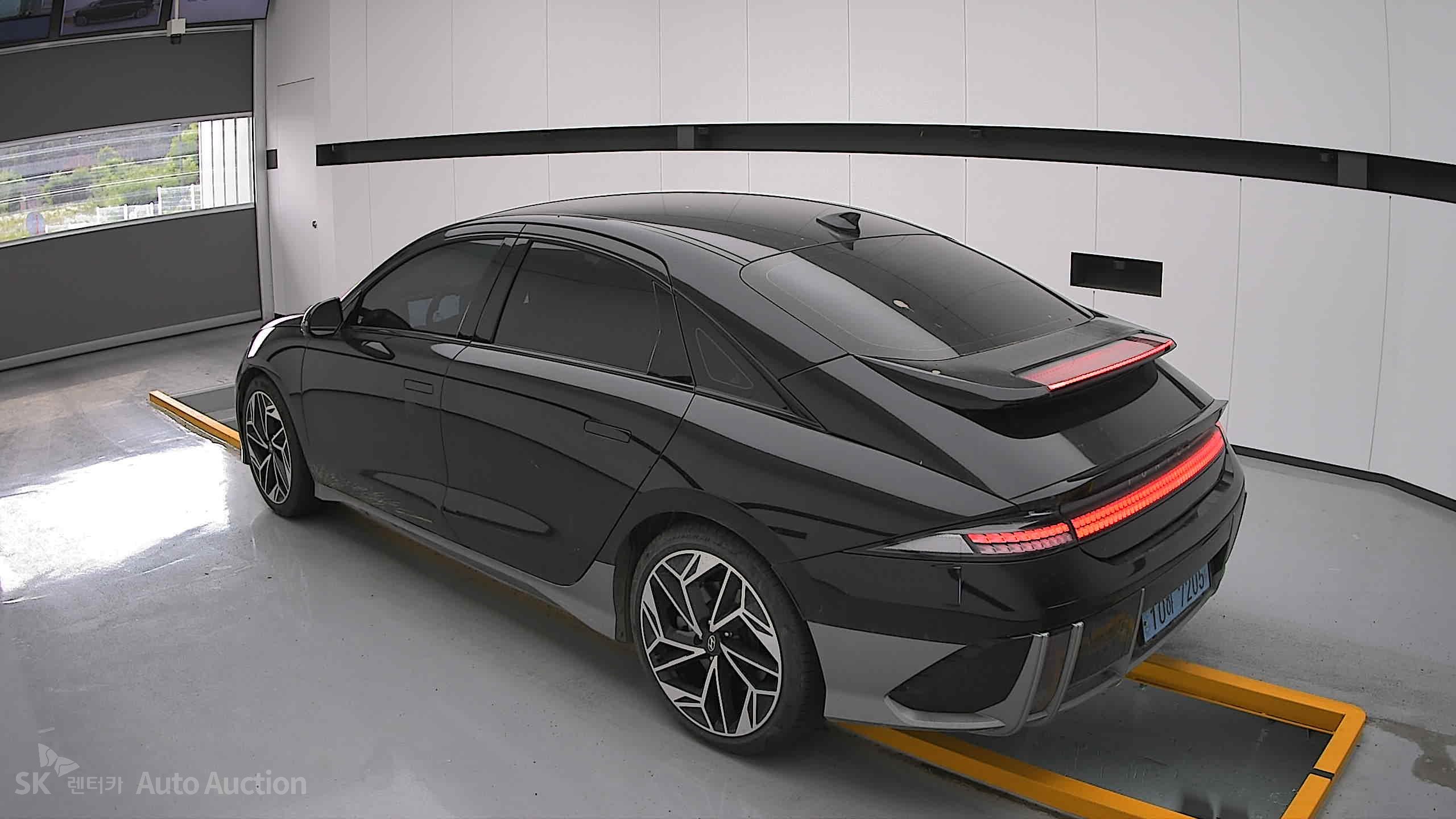 2023 - hyundai ioniq