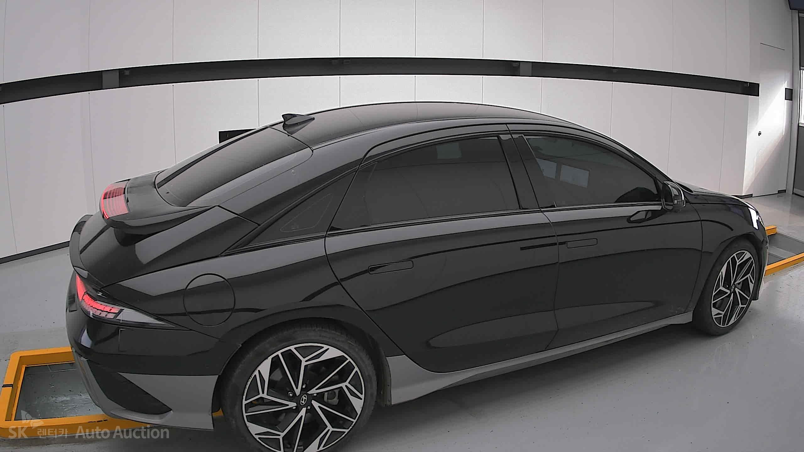 2023 - hyundai ioniq