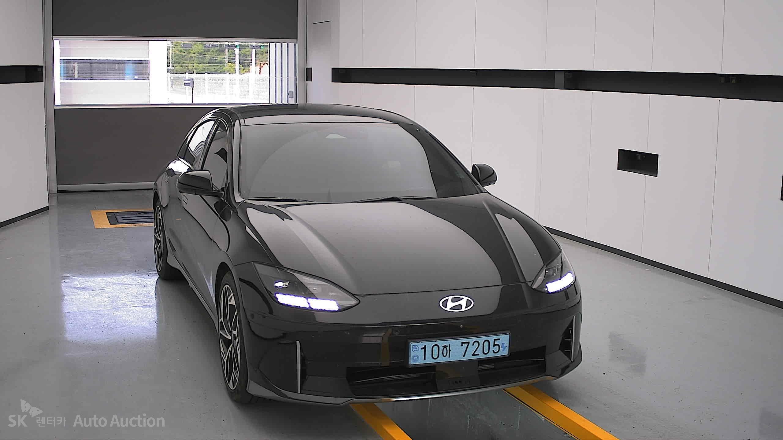 2023 - hyundai ioniq