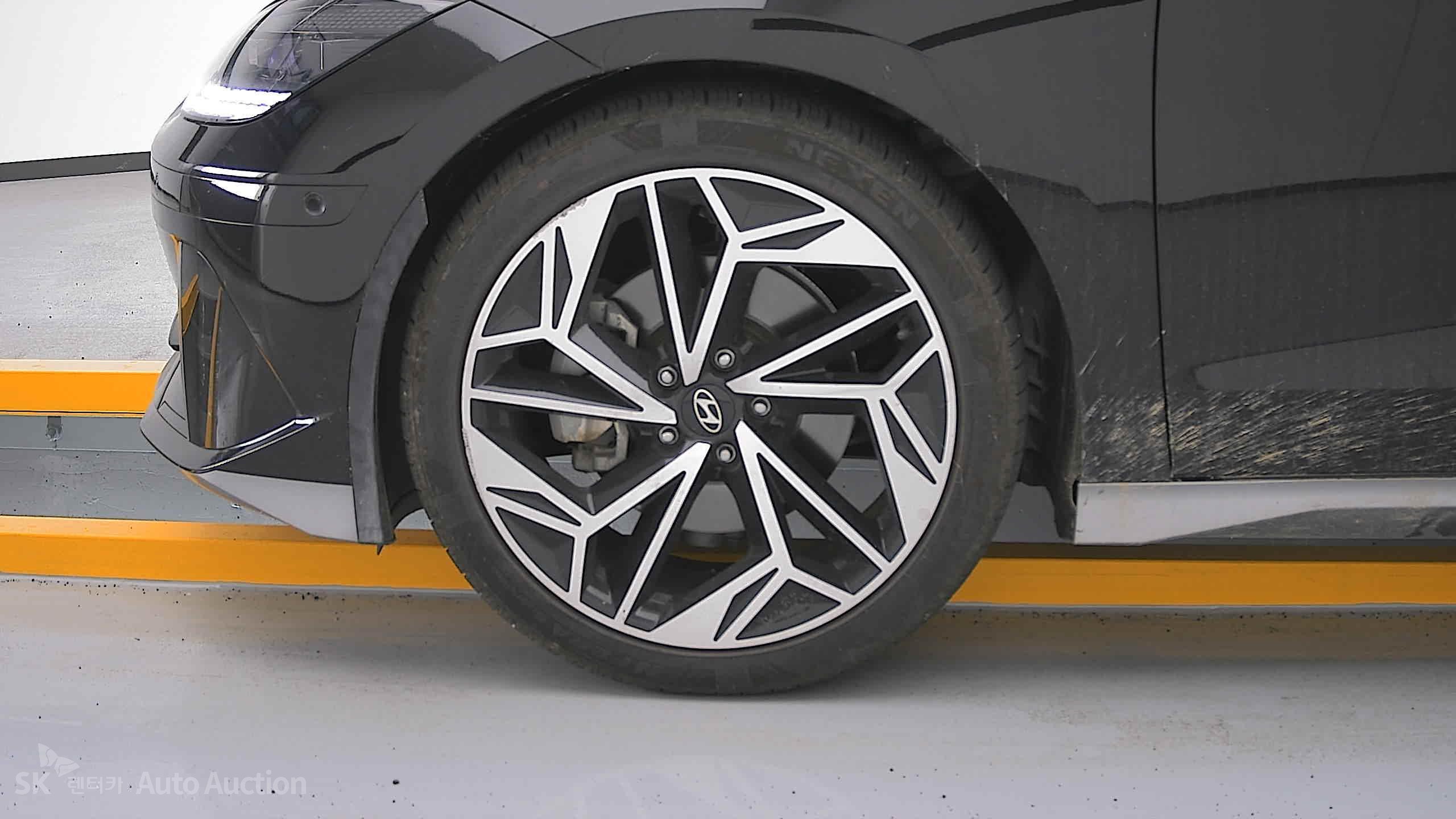 2023 - hyundai ioniq