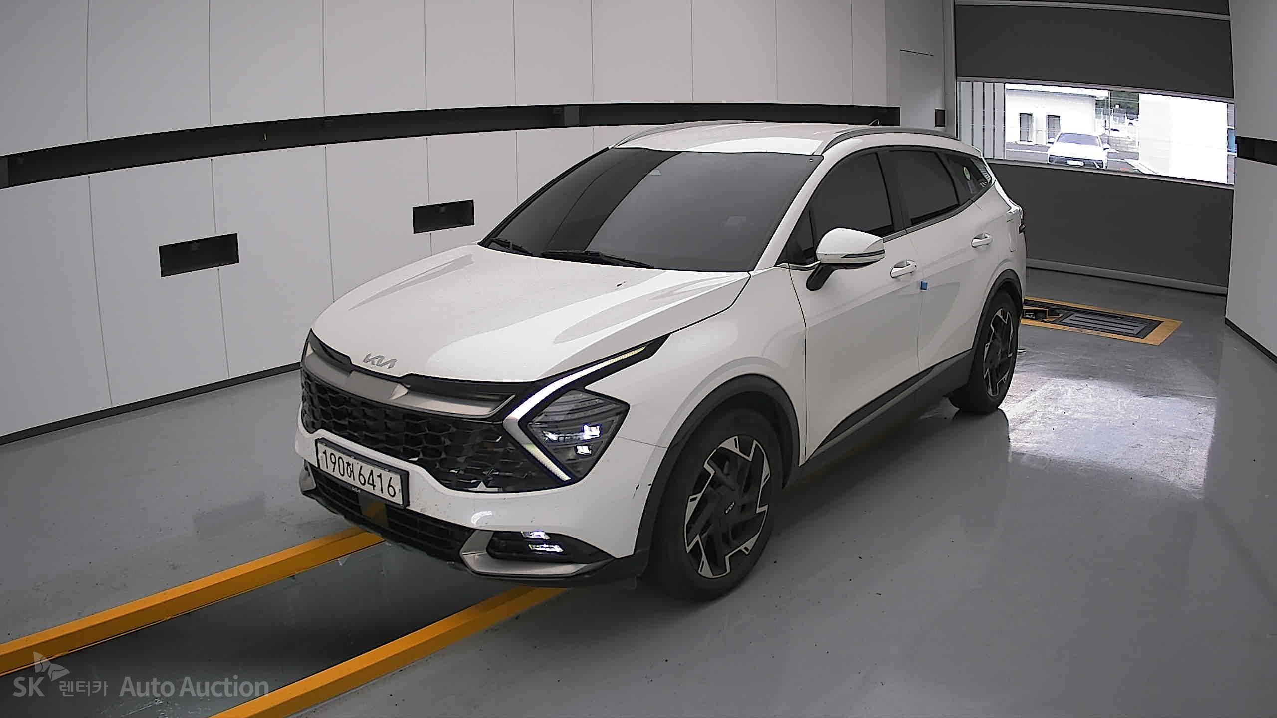 2022 - kia sportage