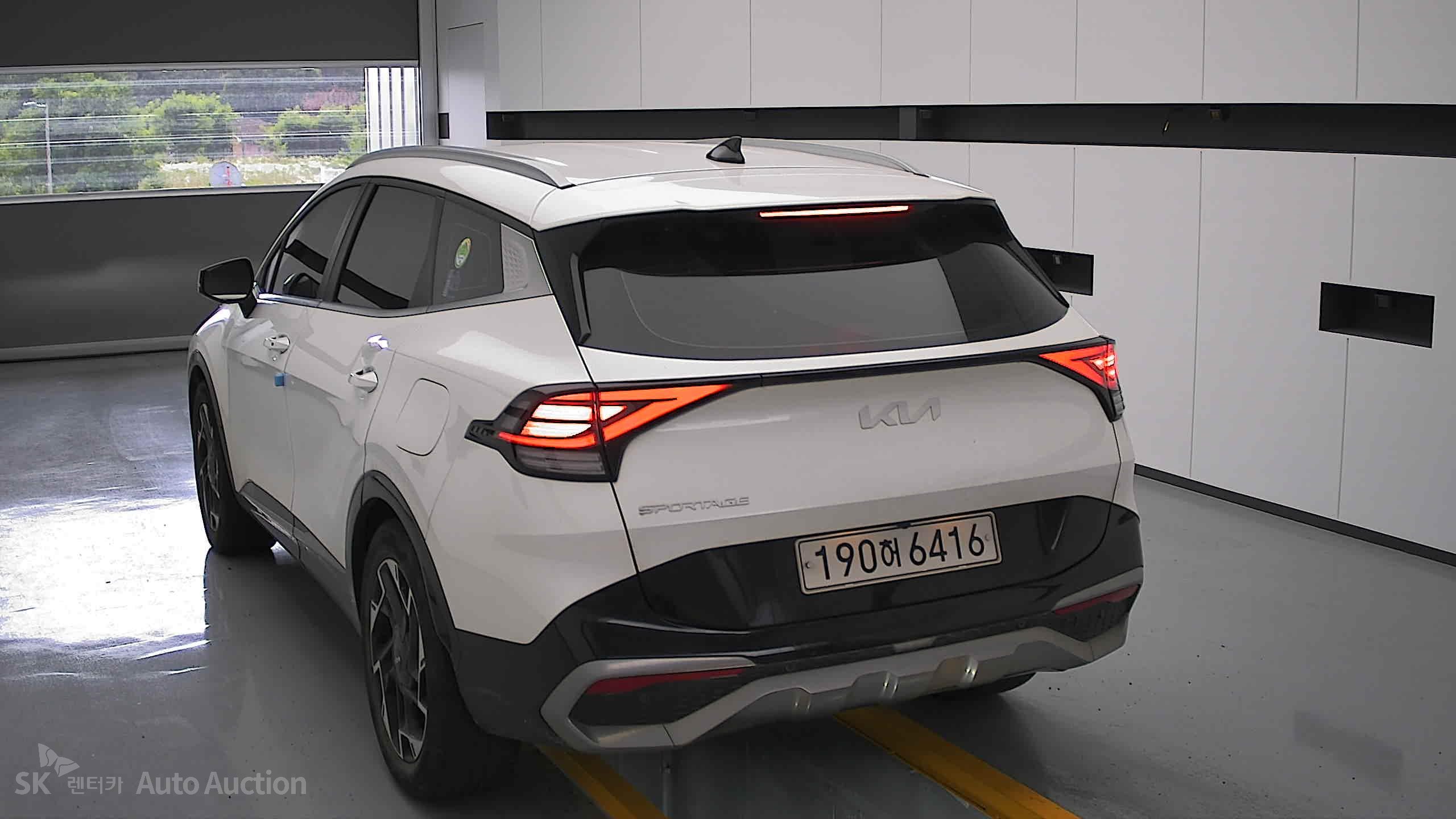 2022 - kia sportage
