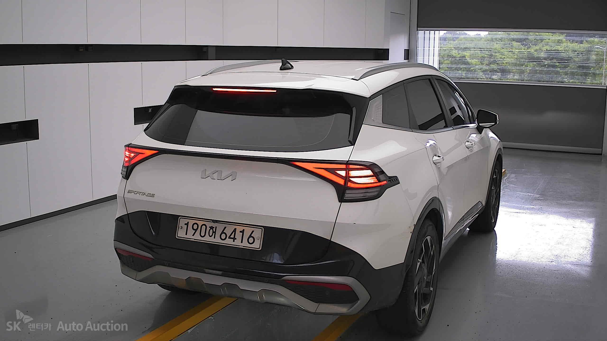 2022 - kia sportage