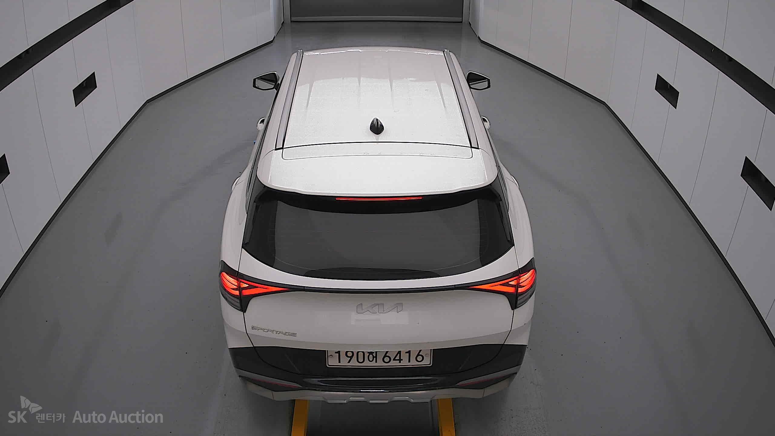2022 - kia sportage