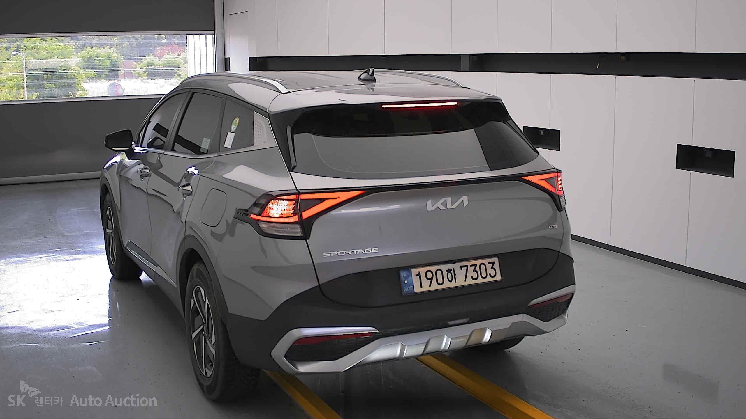 2023 - kia sportage