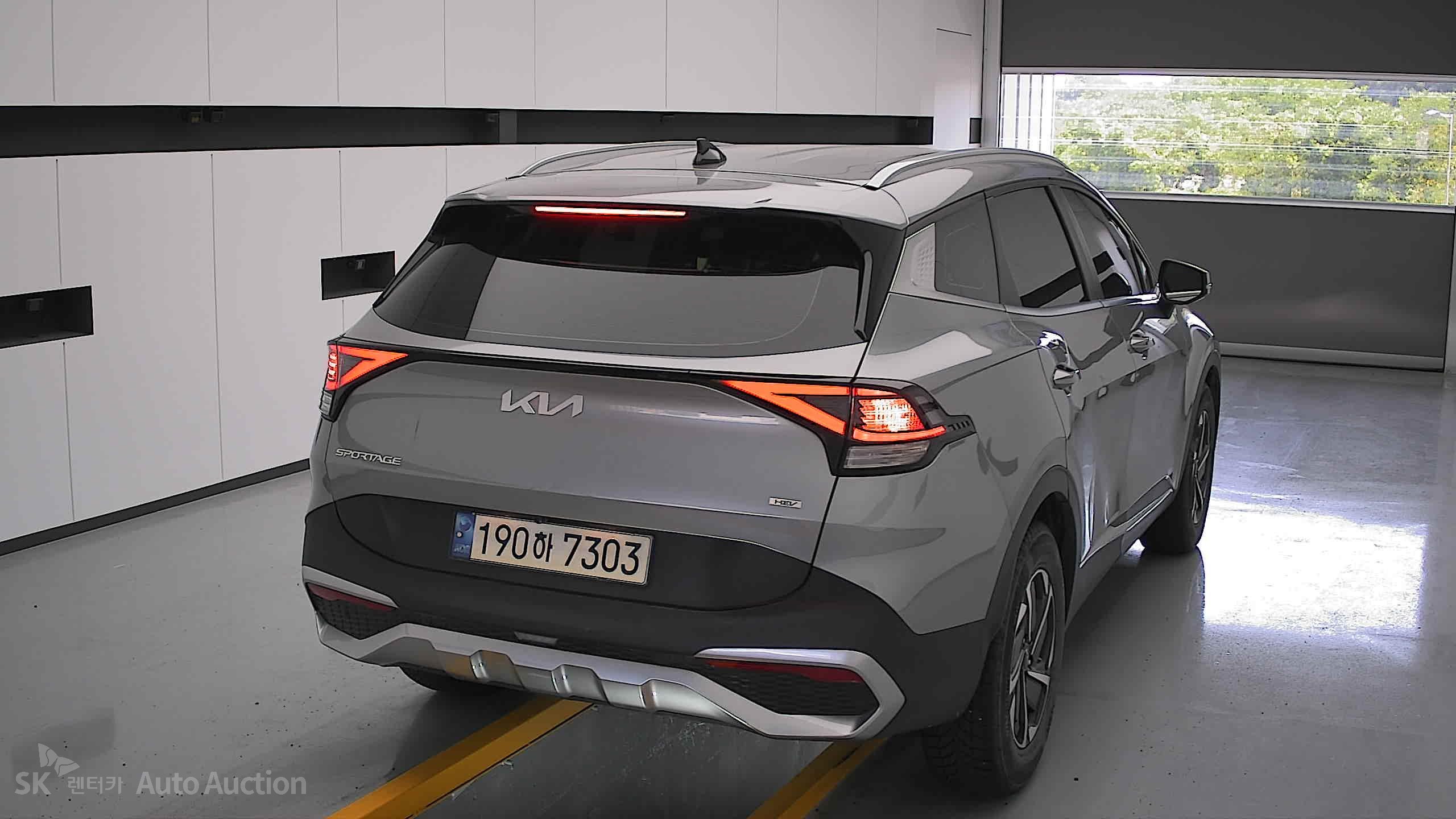 2023 - kia sportage